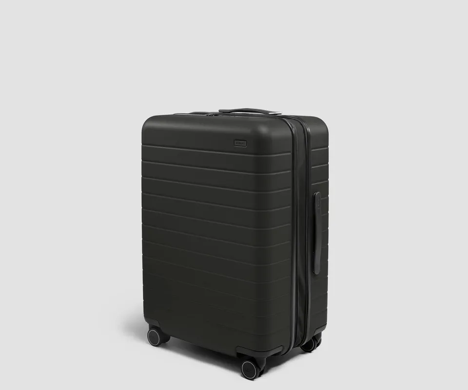 away-medium-flex-3-valise-soute-extensible-noir-jet-black image 1