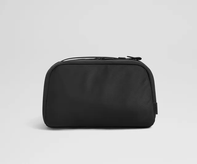 away-large-toiletry-trousse-toilette-voyage-noire-jet-black image 1
