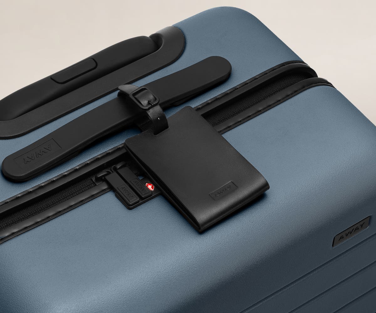 away-bigger-carry-on-valise-cabine-coast-blue-rigide-polycarbonate image 6