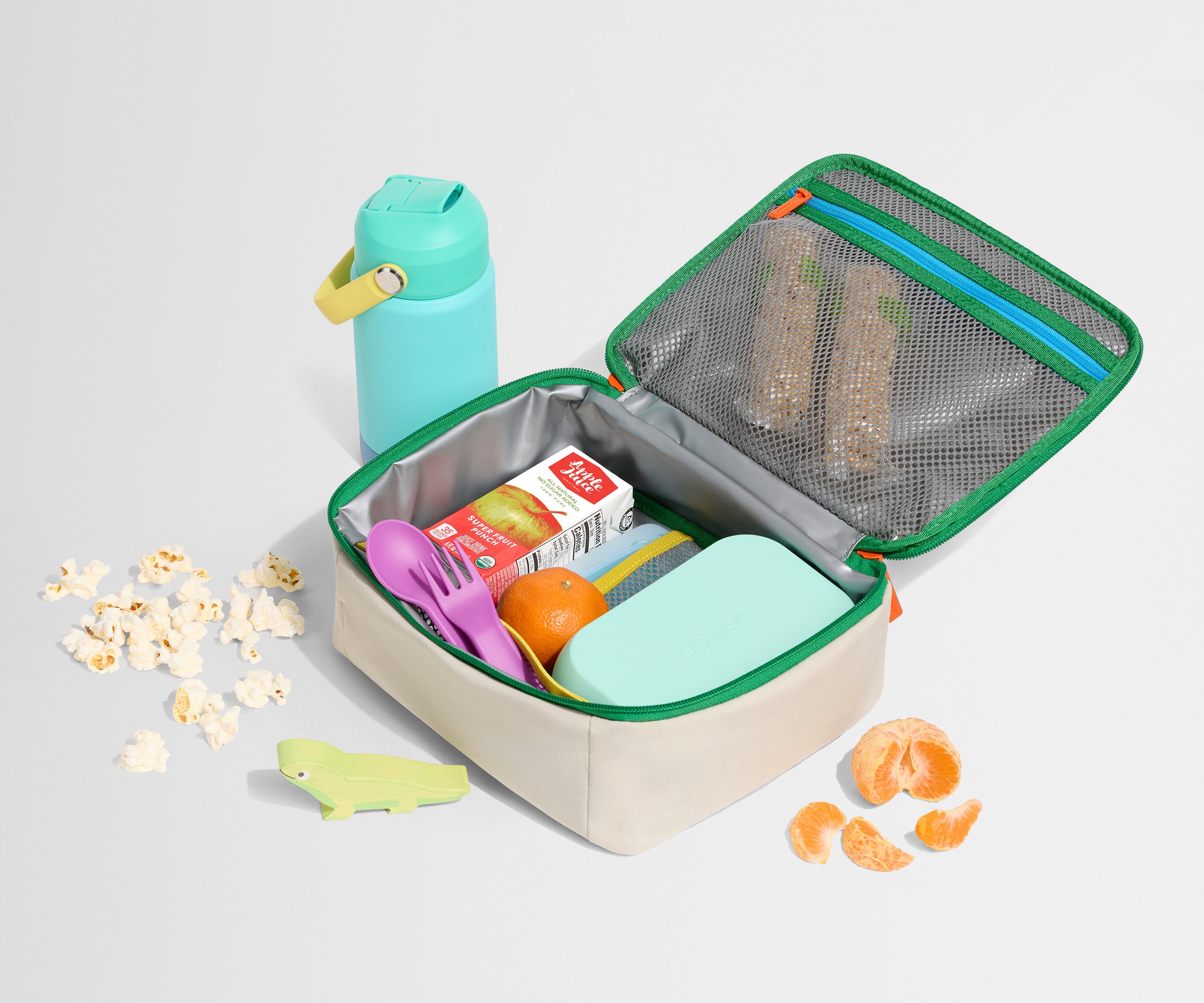 away-kids-lunch-box-bo-te-go-ter-marshmallow-white image 4