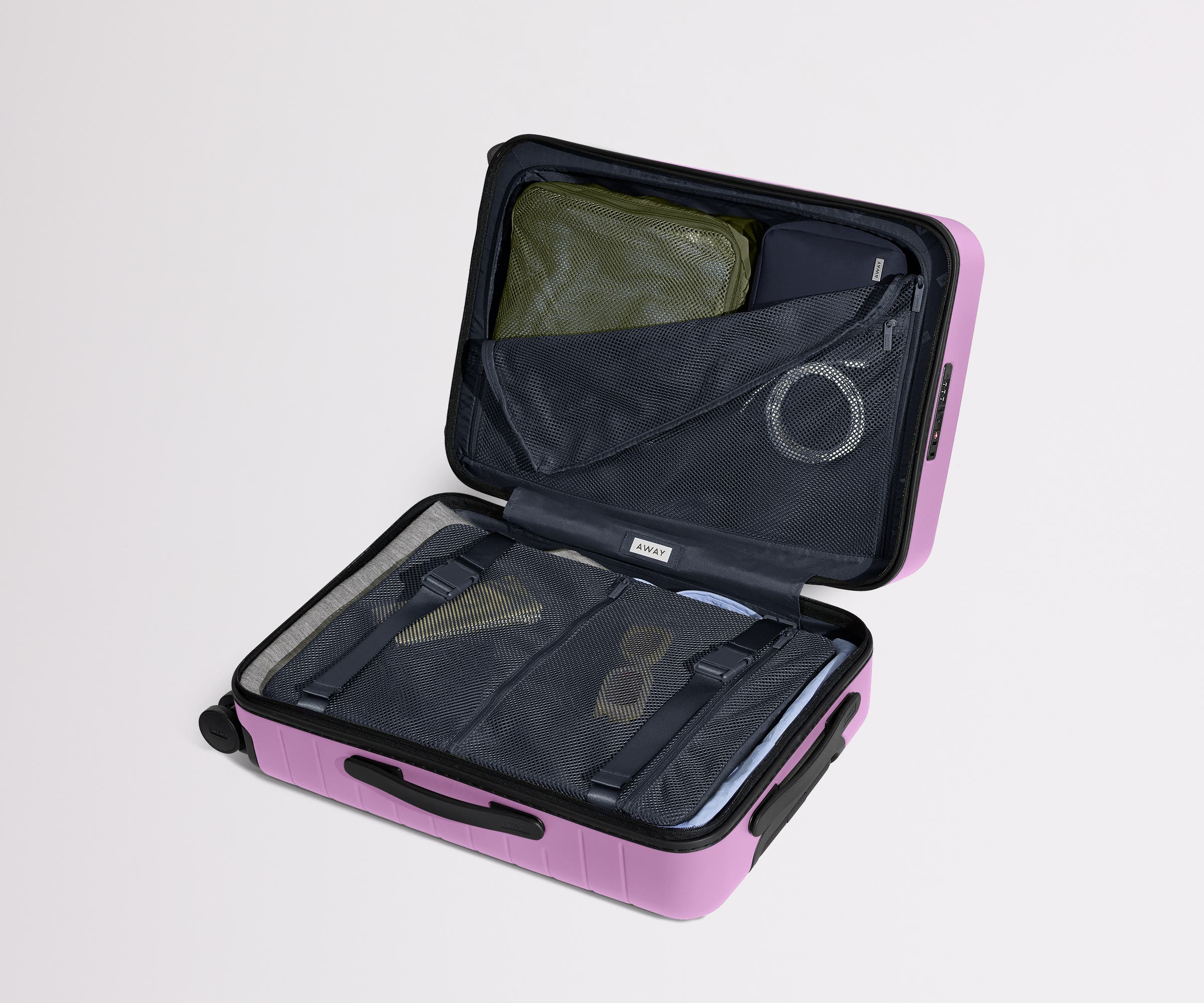 away-the-bigger-carry-on-valise-cabine-taffy-purple-rigide image 3
