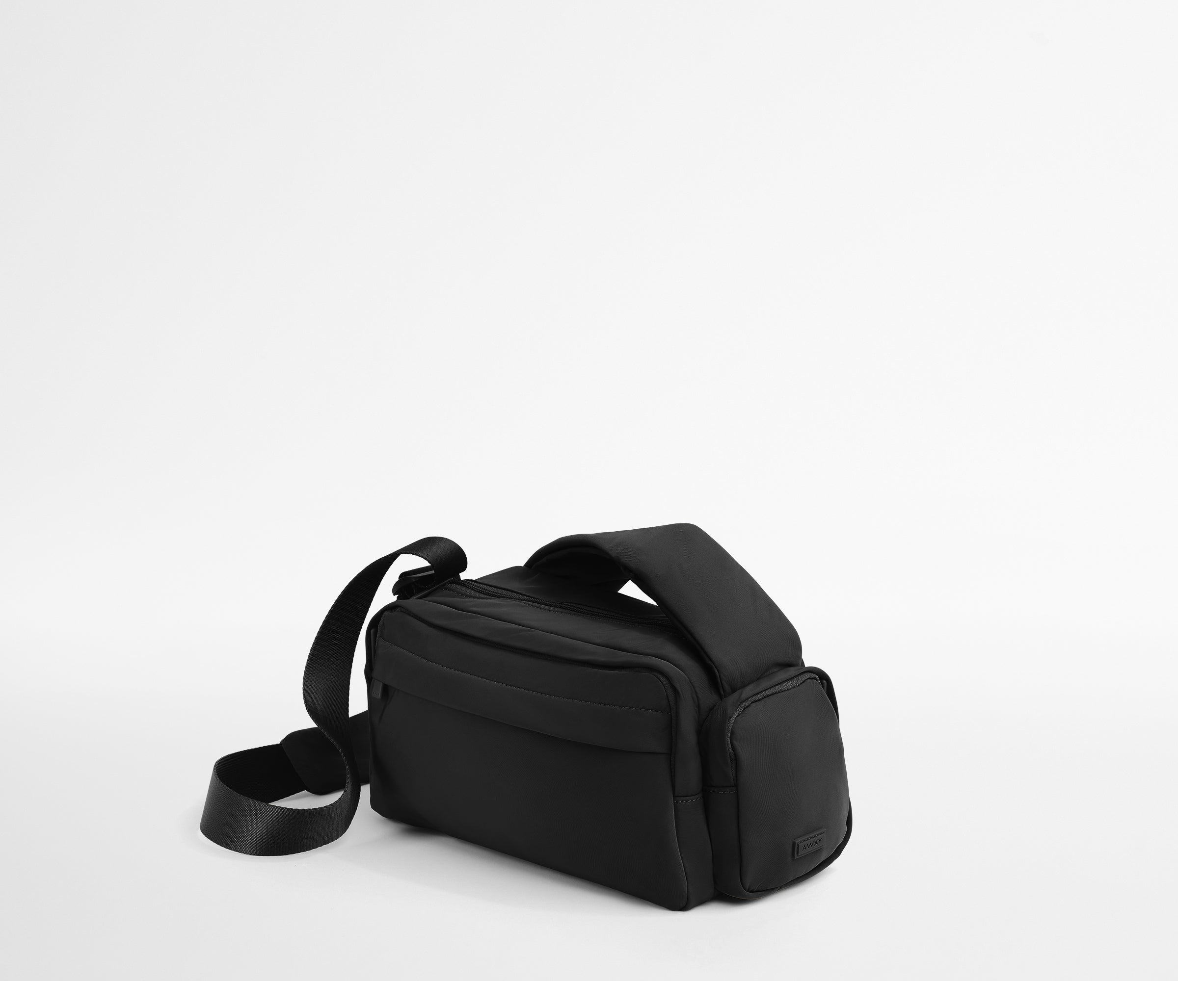 away-featherlight-cargo-pack-sac-bandouli-re-jet-black image 2