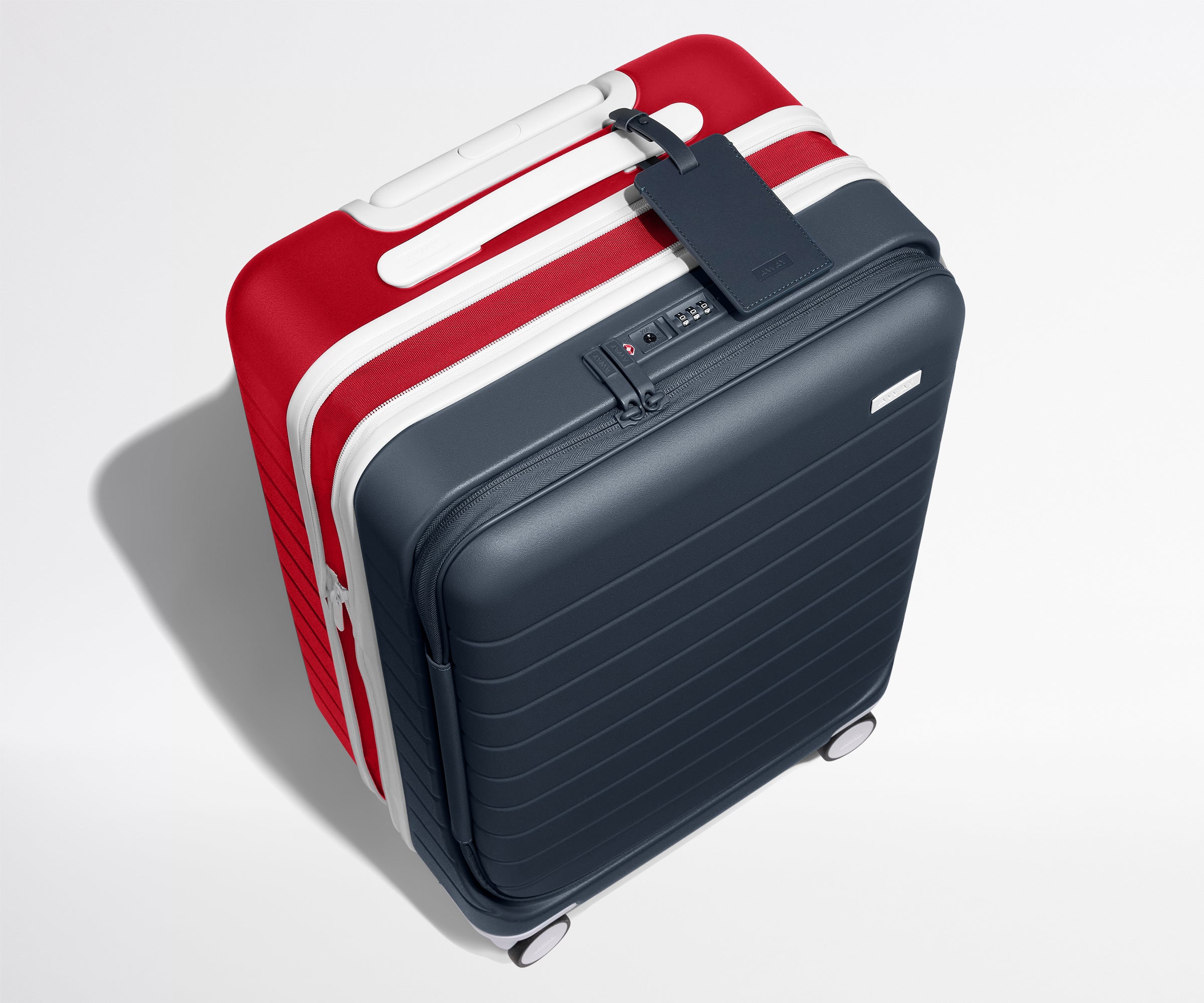 away-topside-bigger-carry-on-valise-cabine-bleu-extensible image 6