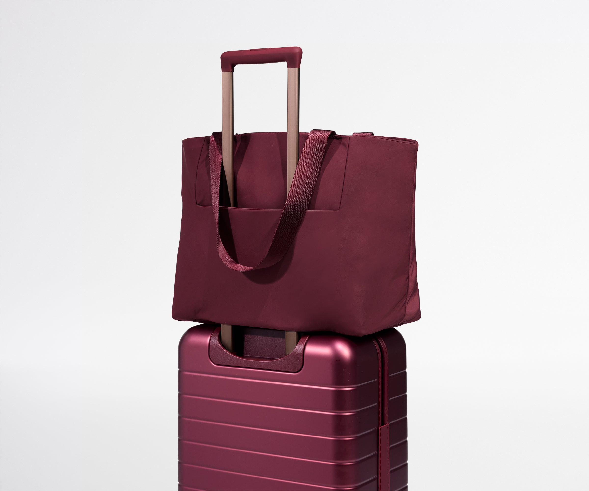 away-featherlight-tote-sac-cabas-ruby-haze-16 image 6