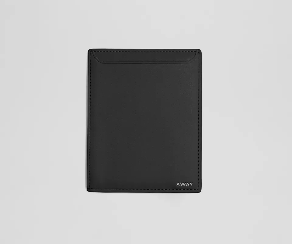 away-passport-wallet-tui-passeport-cuir-navy-blue image 1