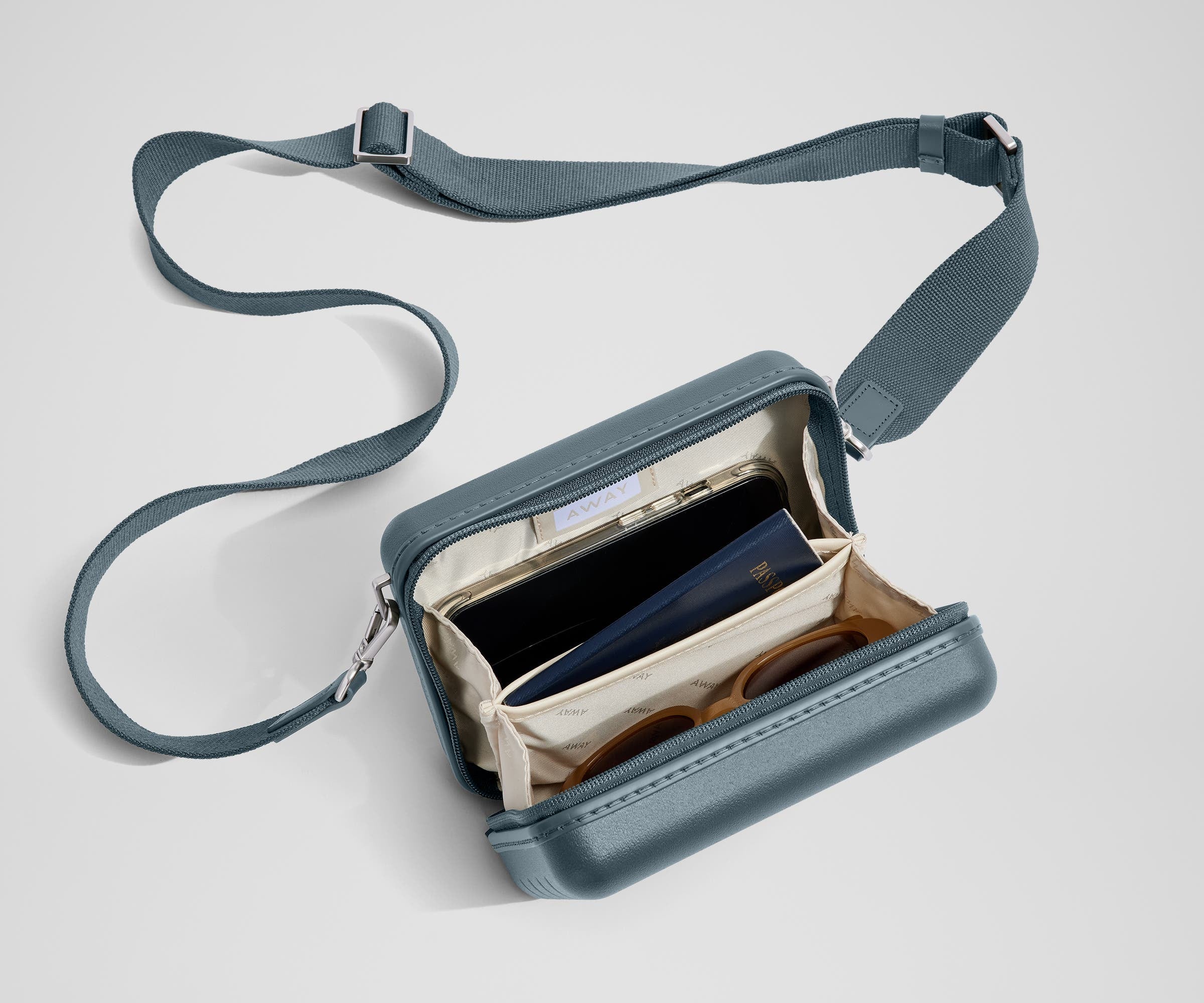 away-mini-crossbody-sac-bandouli-re-bleu-coast-rigide image 4