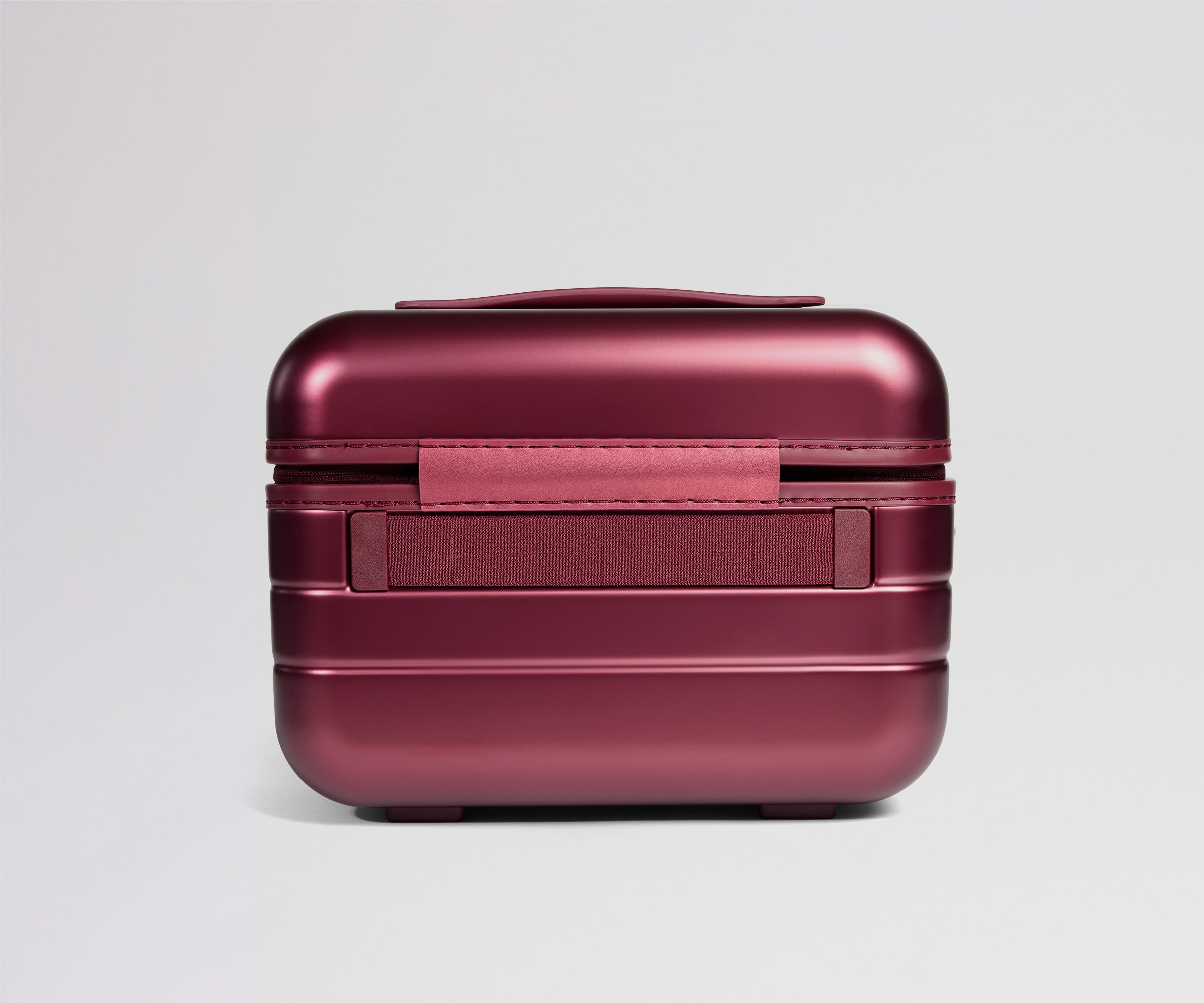 away-the-train-case-vanity-ruby-haze image 3
