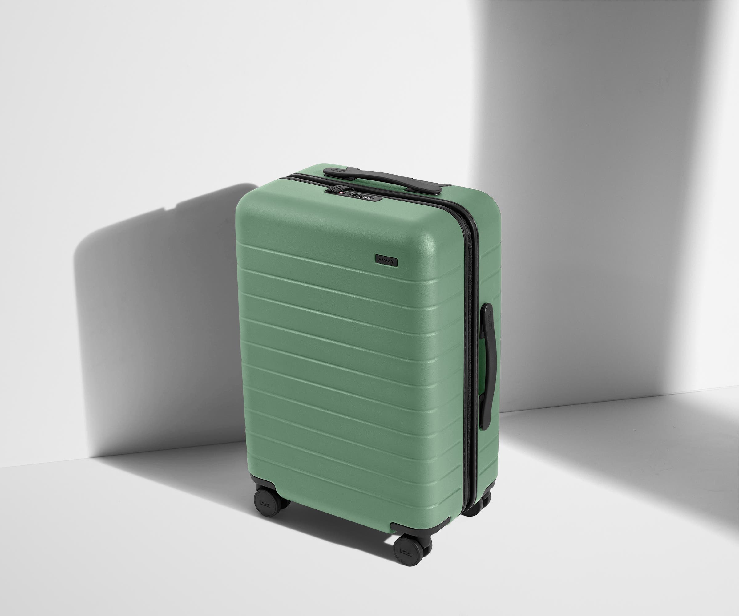 away-bigger-carry-on-valise-cabine-vert-d-eau-coque-rigide image 2