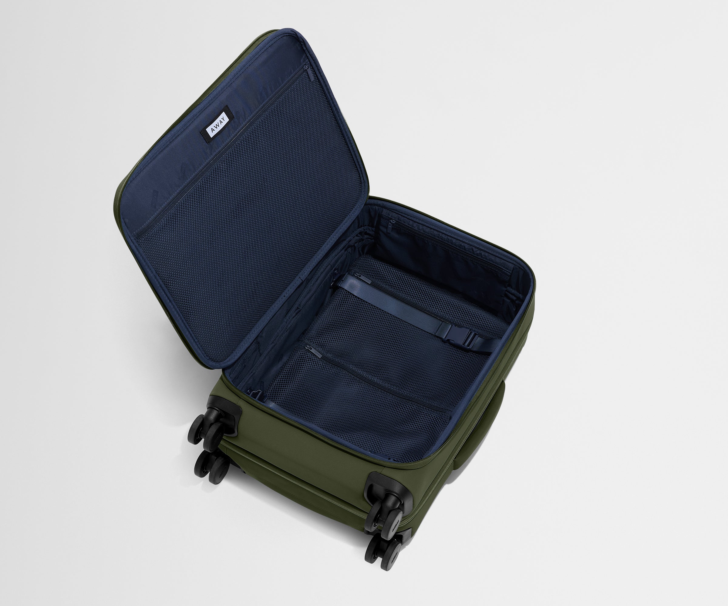 away-bigger-carry-on-valise-cabine-vert-olive-souple image 7