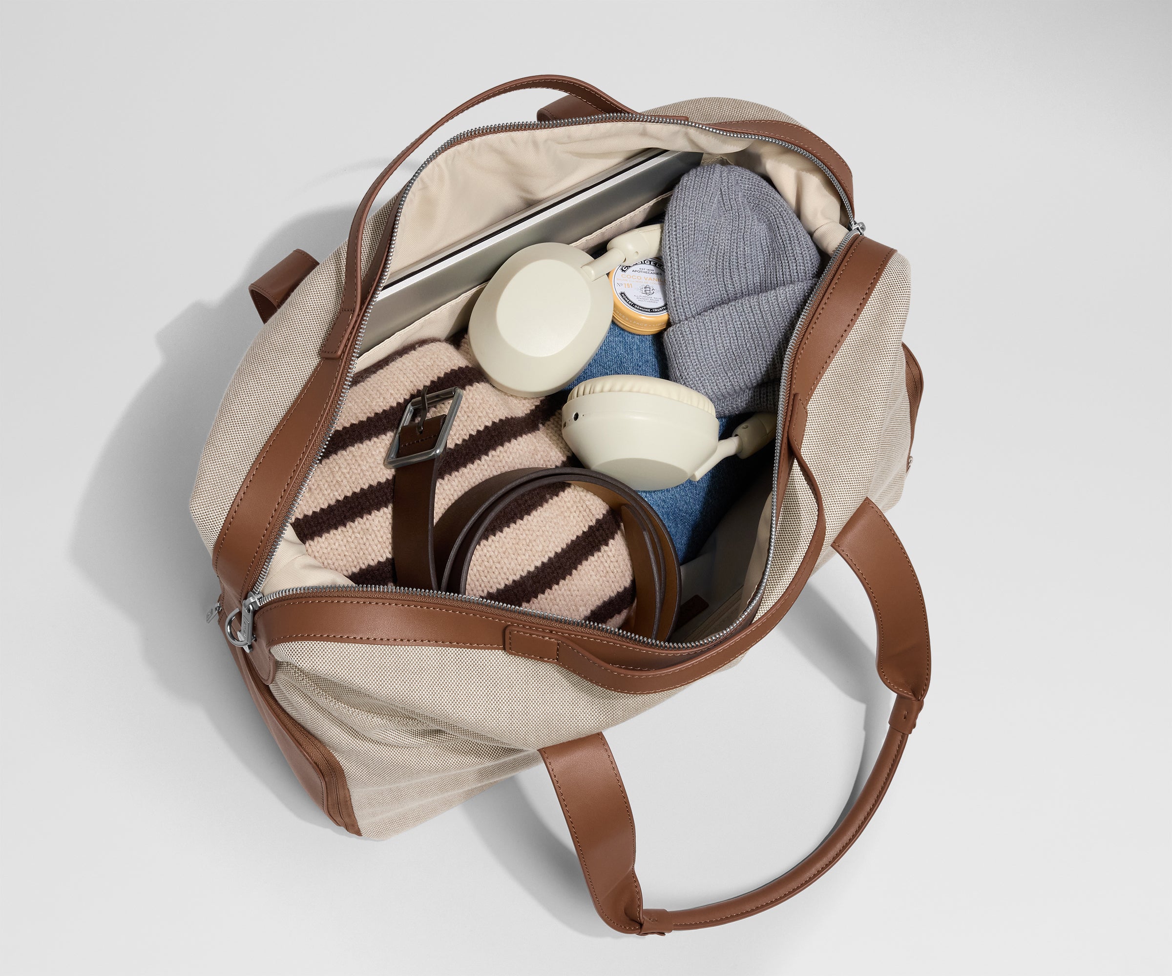 away-duffle-canvas-overnight-bag-sac-voyage-saddle-brown image 2