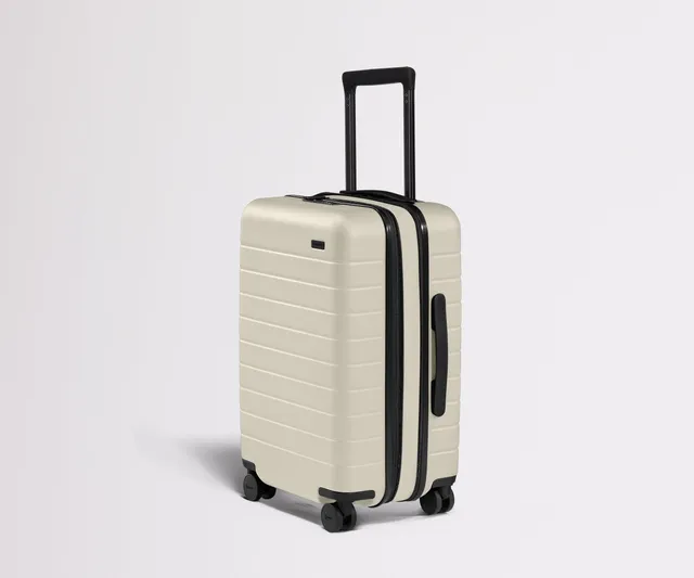 away-carry-on-flex-valise-cabine-rigide-blanche-extensible image 1