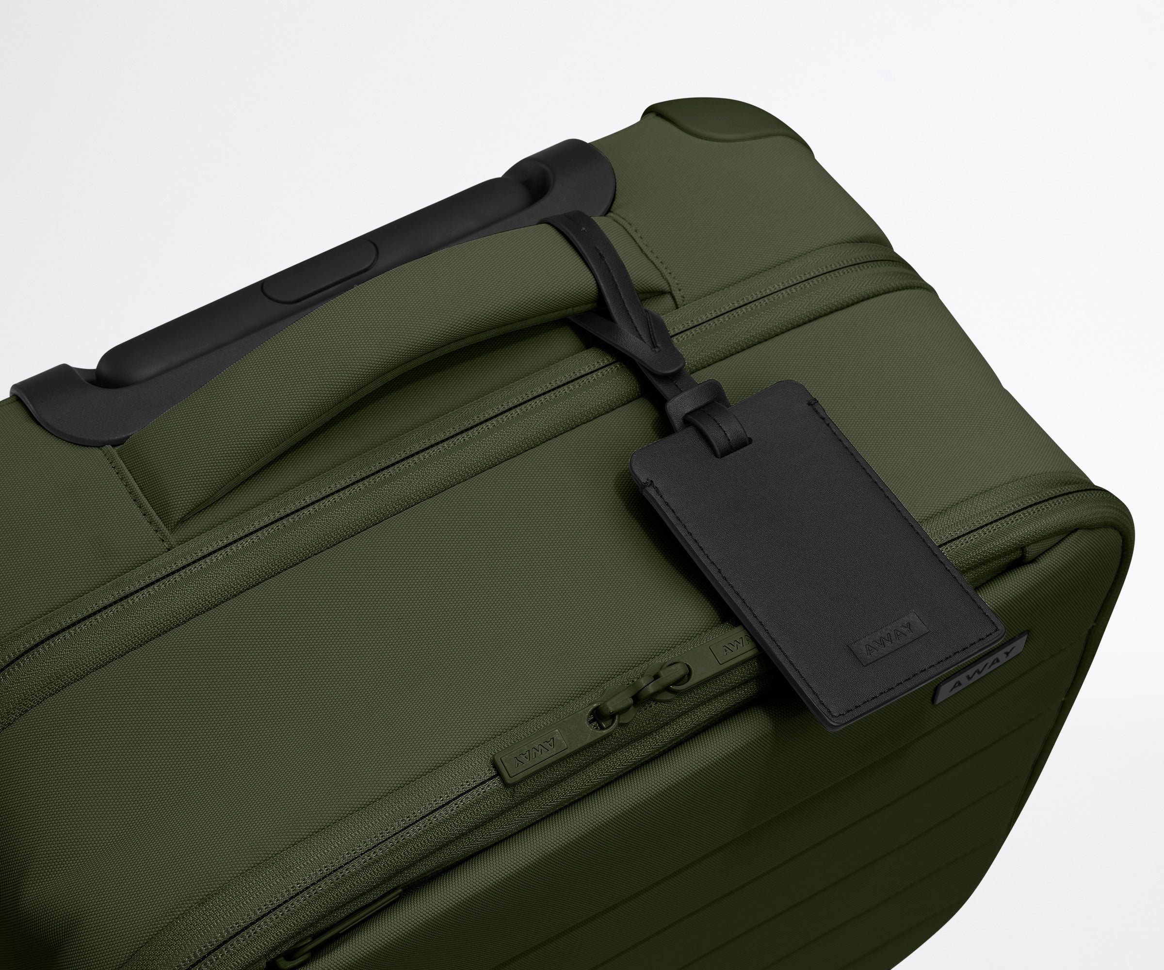 away-carry-on-softside-compact-valise-cabine-vert-olive image 8