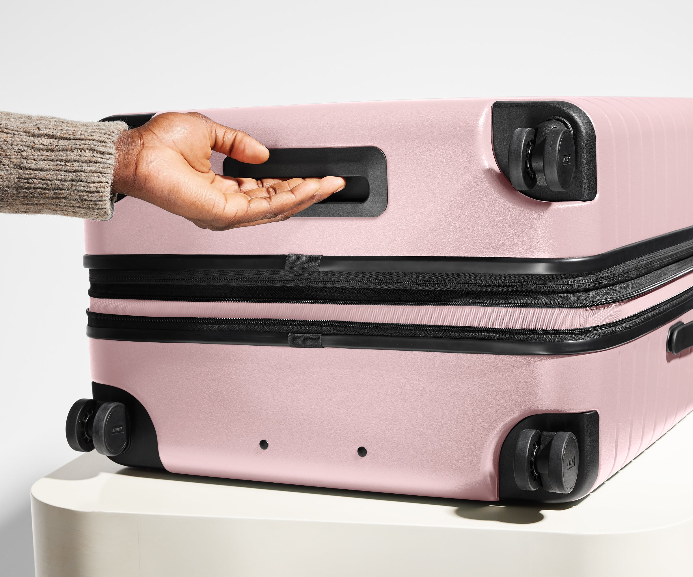 away-medium-flex-valise-soute-blush-pink-extensible image 6