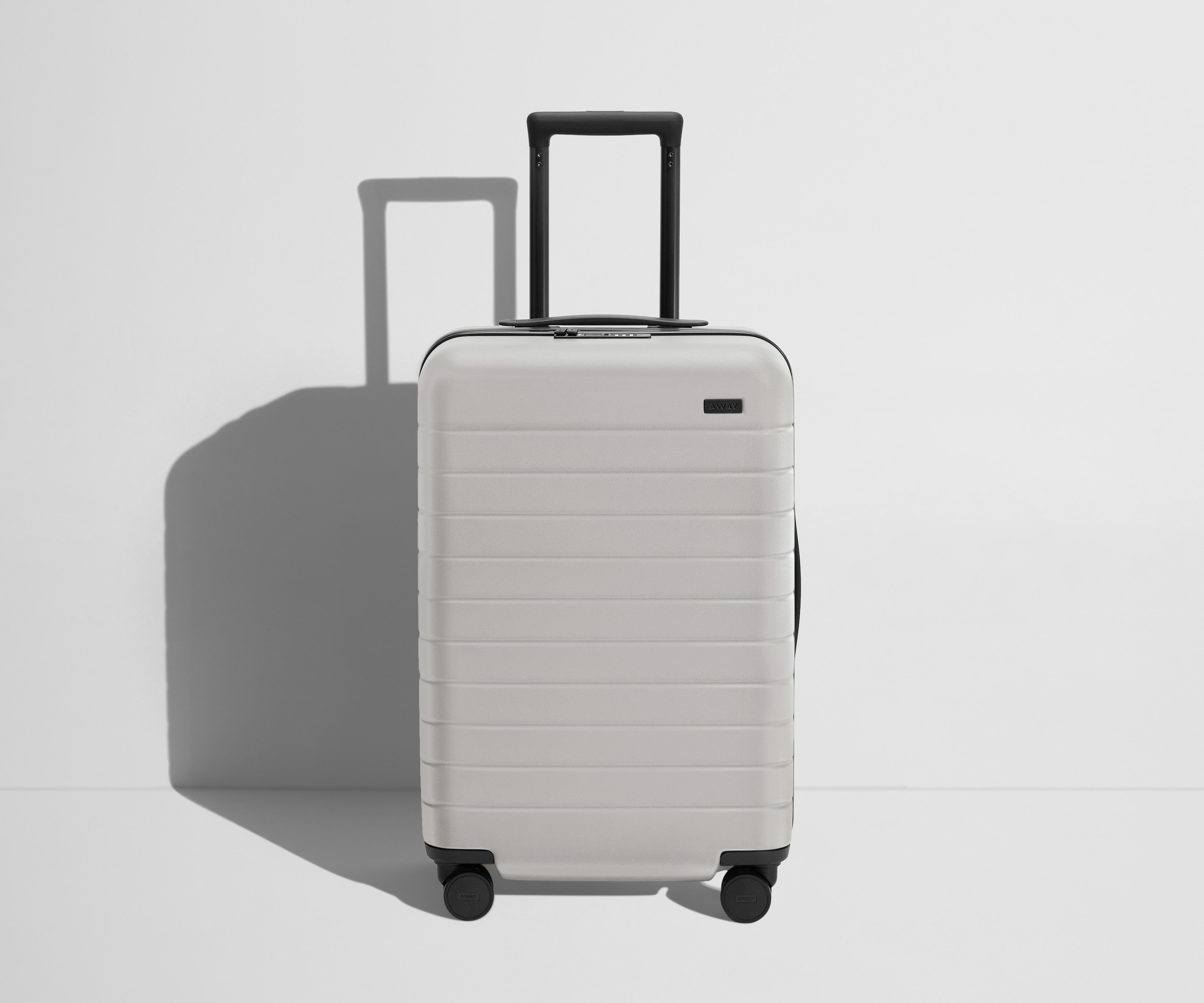 away-bigger-carry-on-flex-valise-cabine-cloud-gray-extensible image 2