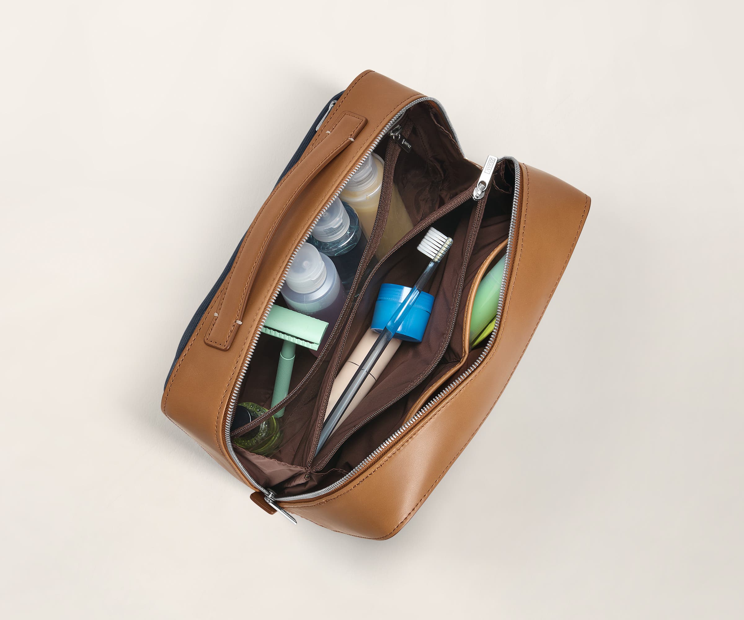 away-toiletry-bags-large-trousse-de-toilette-marine image 5