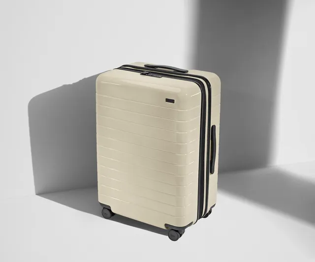 away-medium-flex-valise-soute-salt-white-extensible image 1