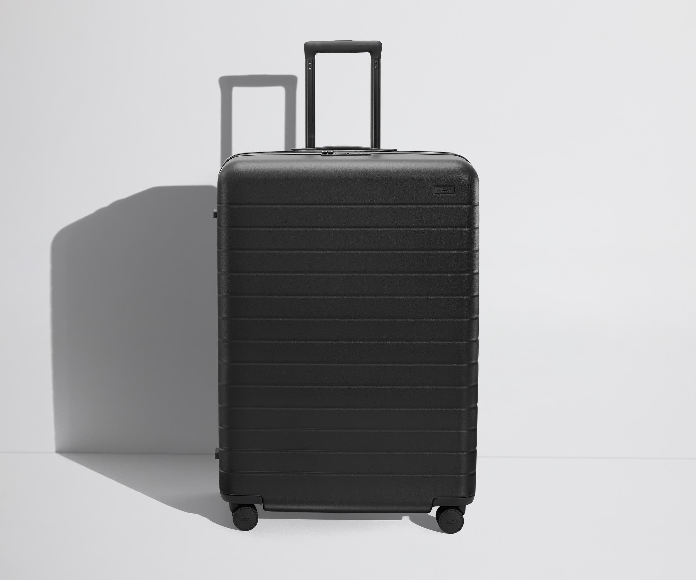 away-large-flex-valise-soute-jet-black-extensible image 2