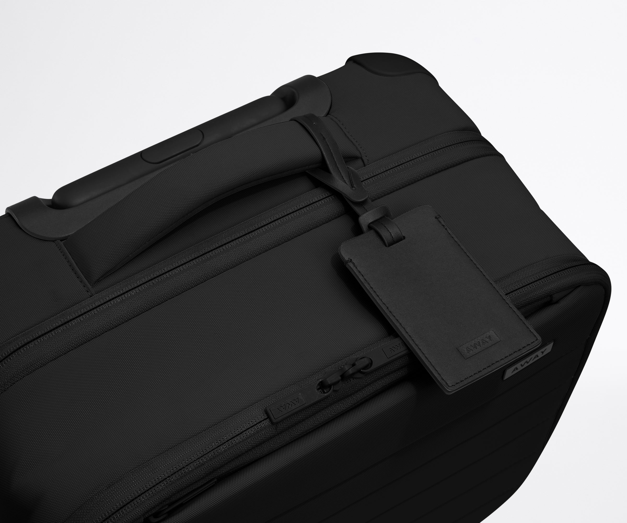 away-softside-compact-valise-cabine-souple-jet-black-nylon image 8