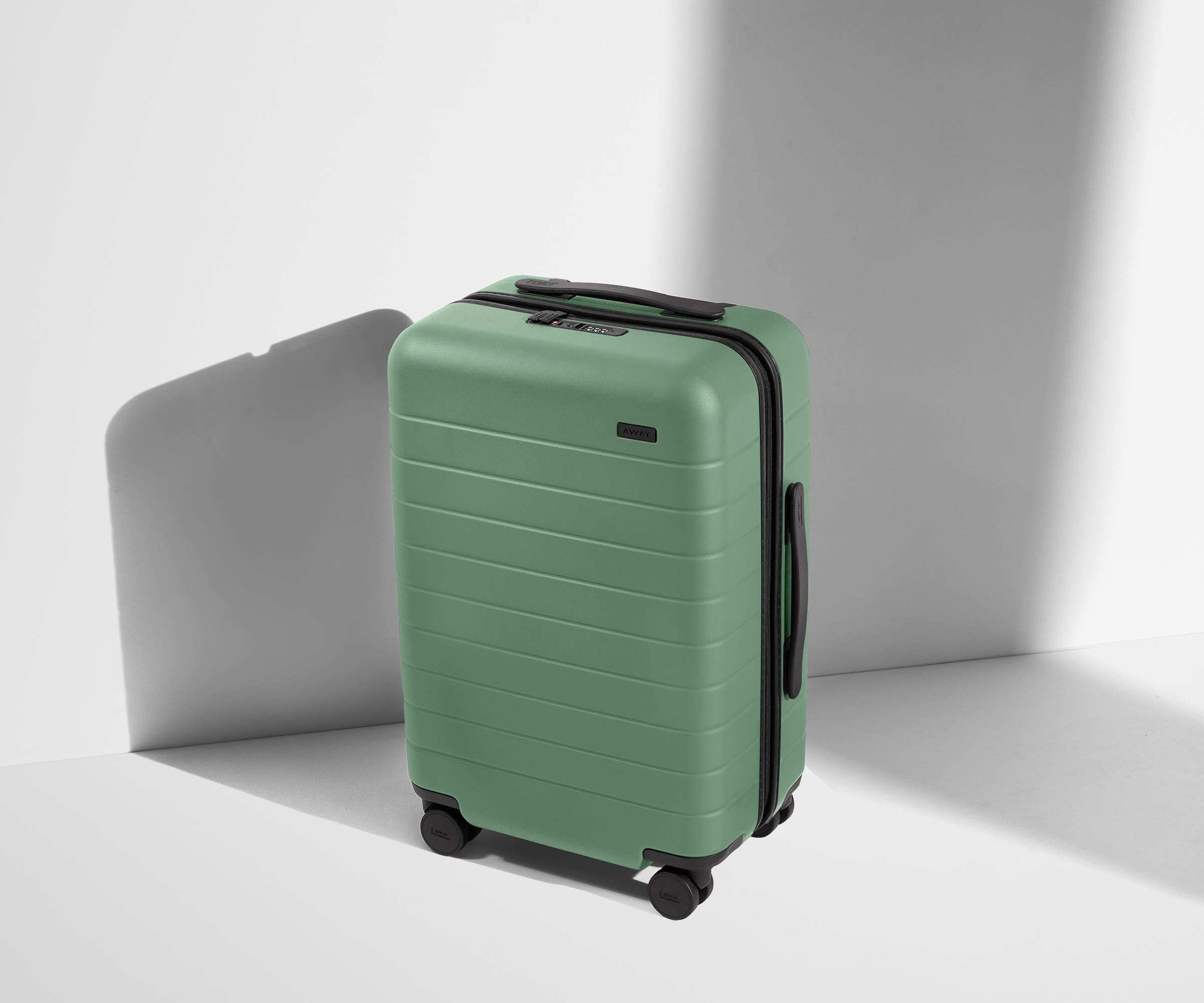 away-carry-on-valise-cabine-sea-green-compression image 2