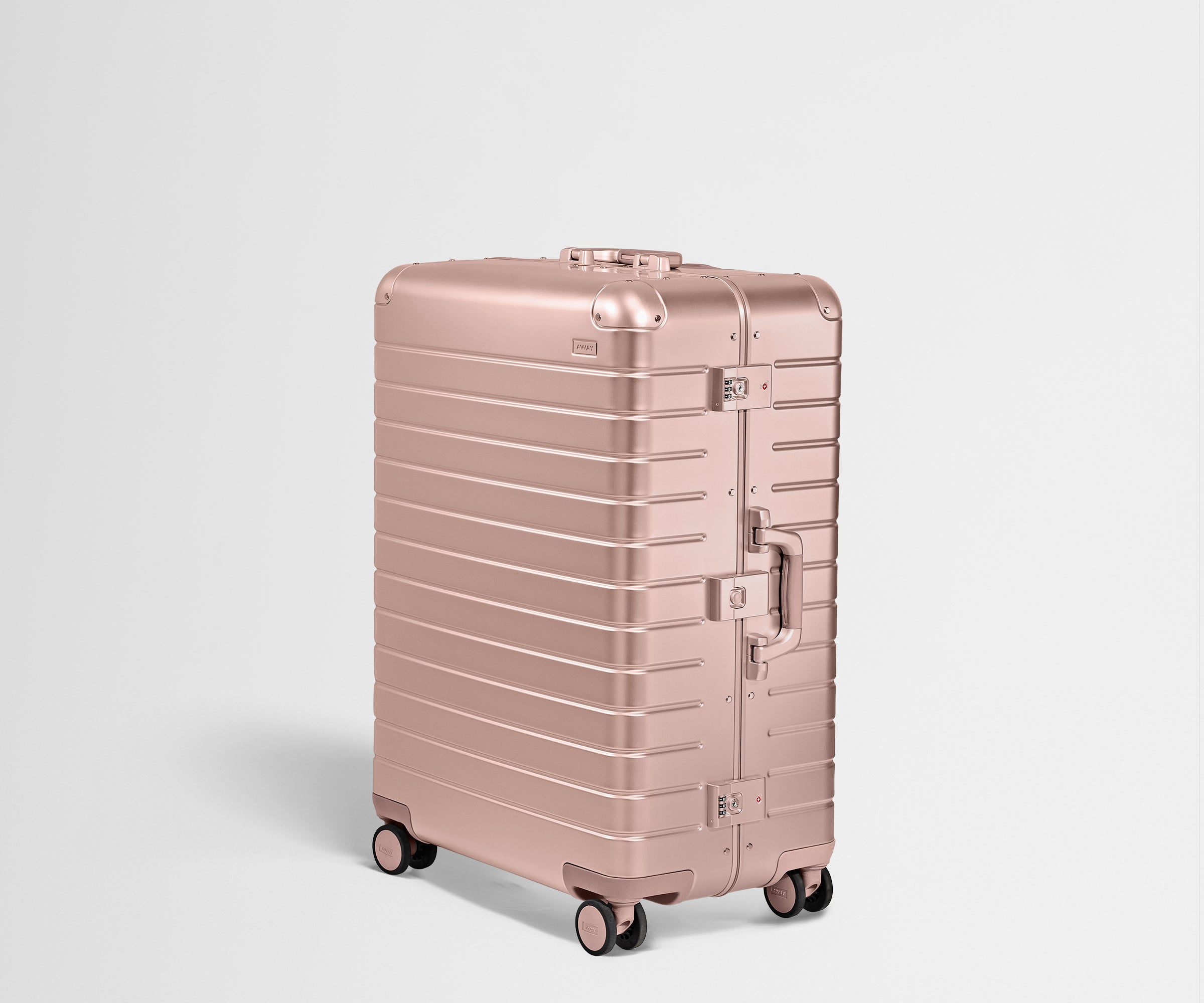 away-large-aluminum-valise-soute-rose-gold-aluminium image 2
