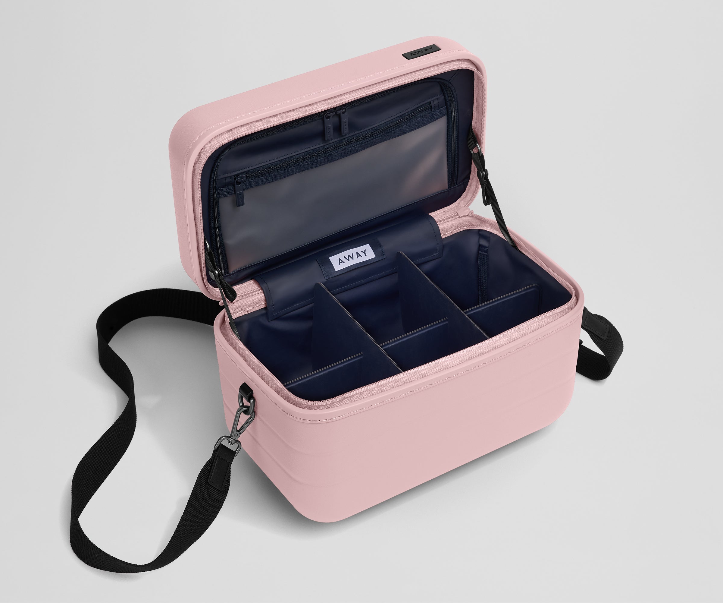 away-train-case-vanity-rigide-rose-blush-coque-dure image 2