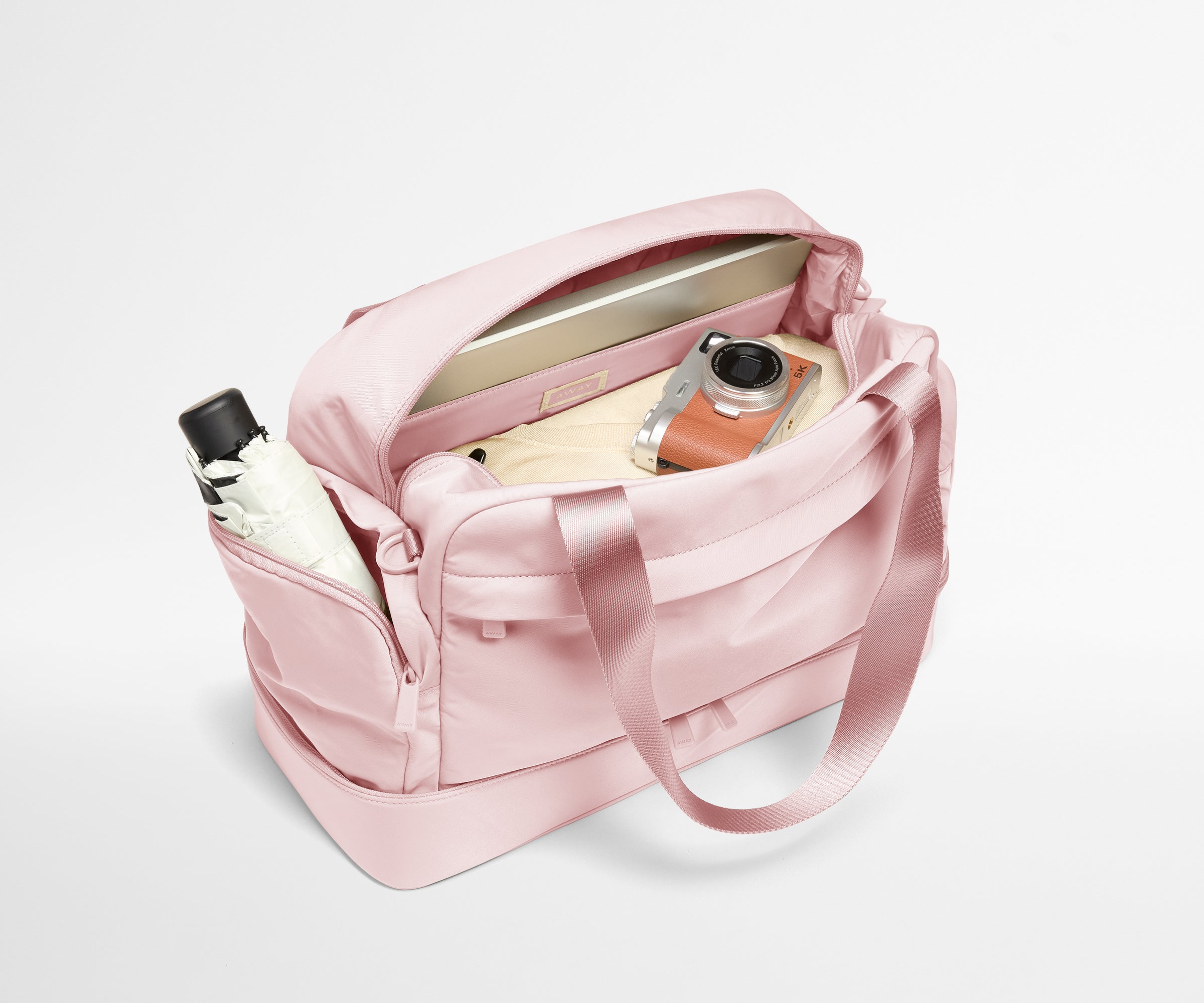 away-featherlight-sac-week-end-blush-pink-ordinateur-14 image 3