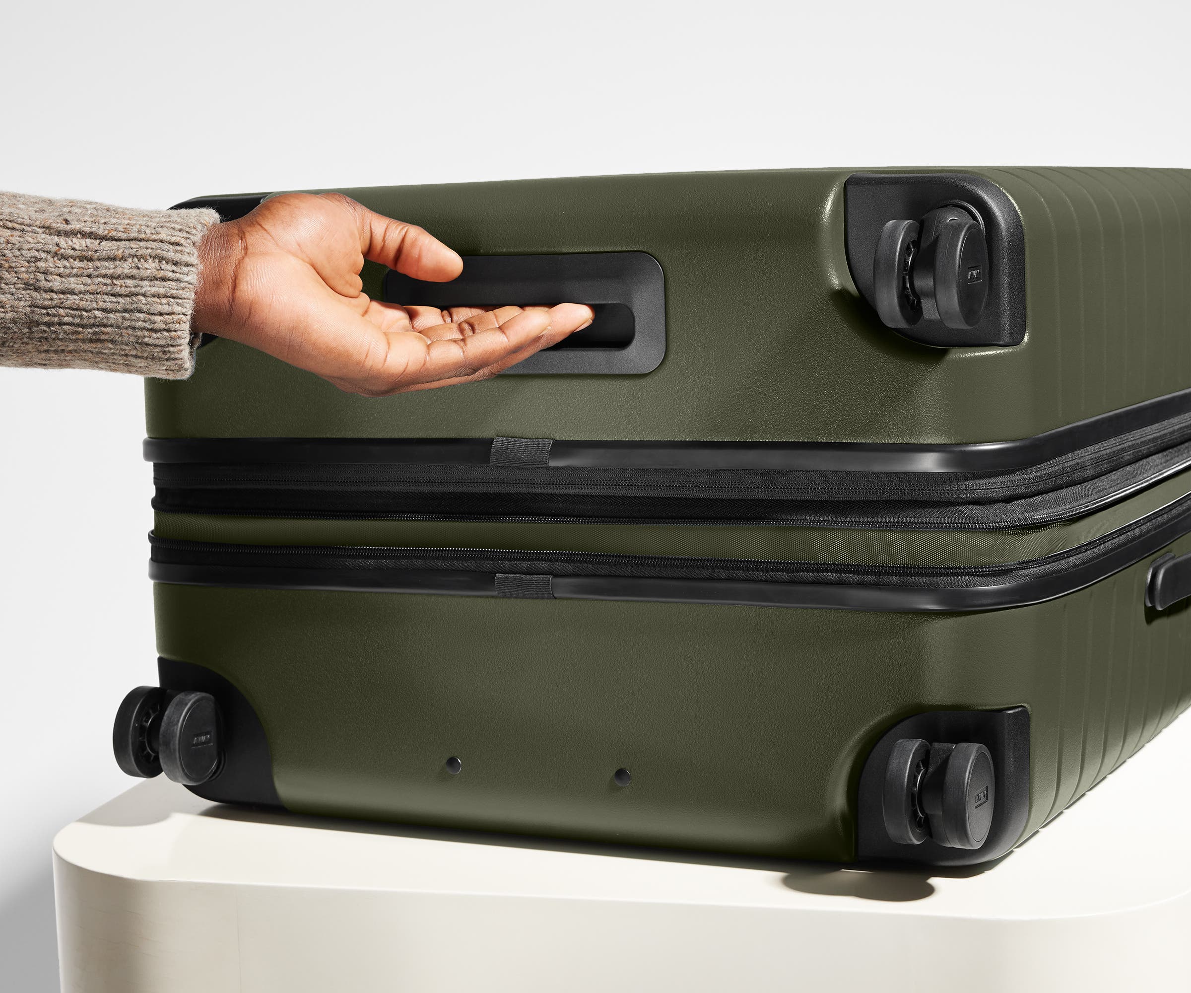 away-medium-flex-valise-soute-vert-olive-extensible image 7