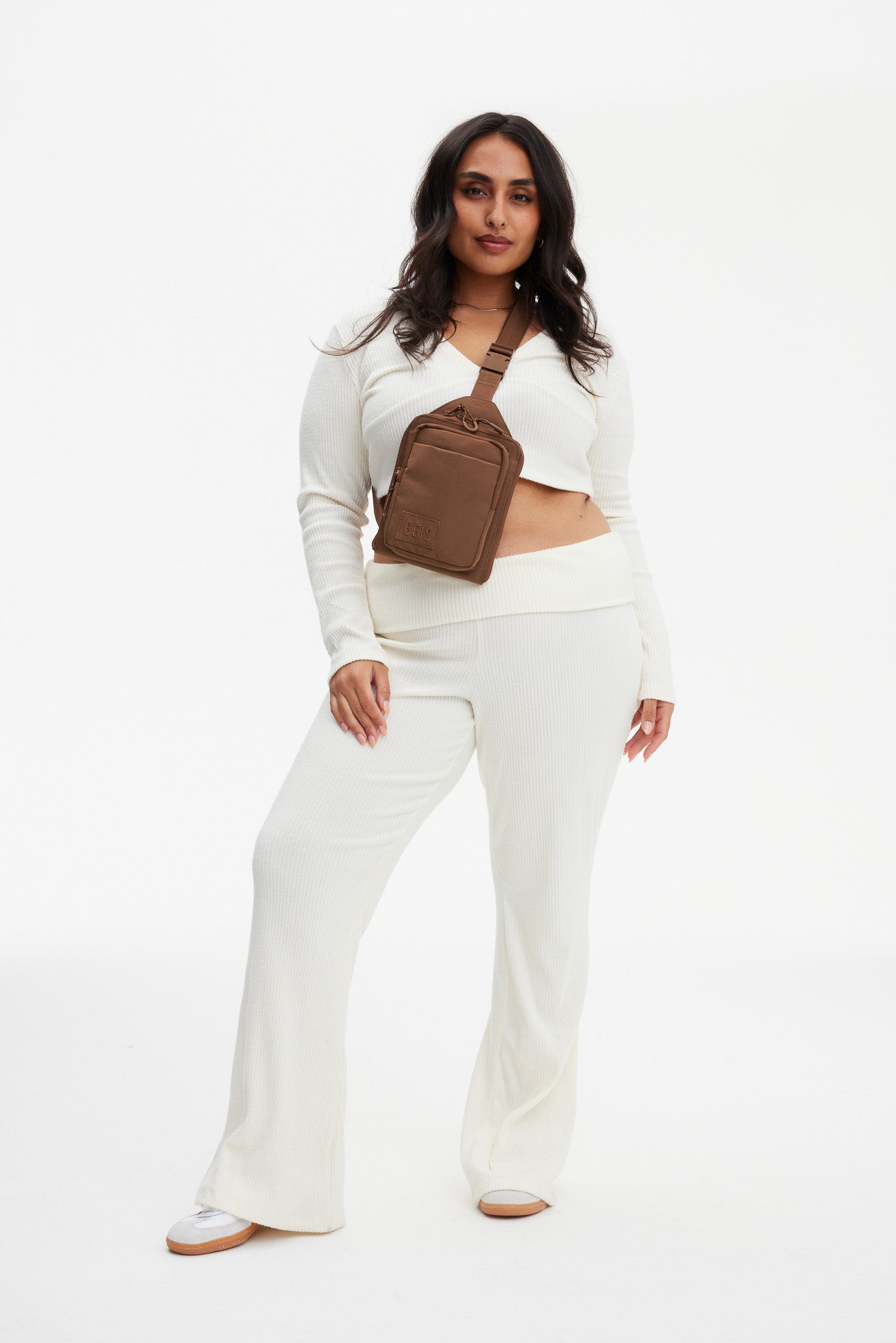 beis-the-sport-sling-sac-bandouli-re-maple-poche-gourde image 4
