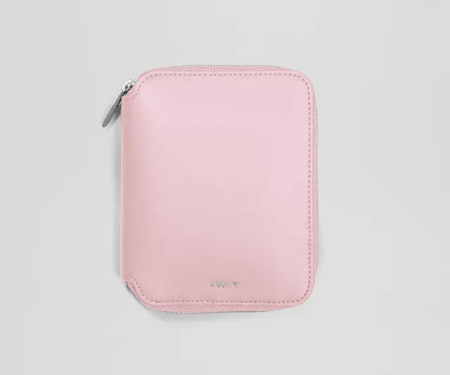 away-slim-jewelry-pochette-bijoux-glacial-pink-cuir-recycl image 1