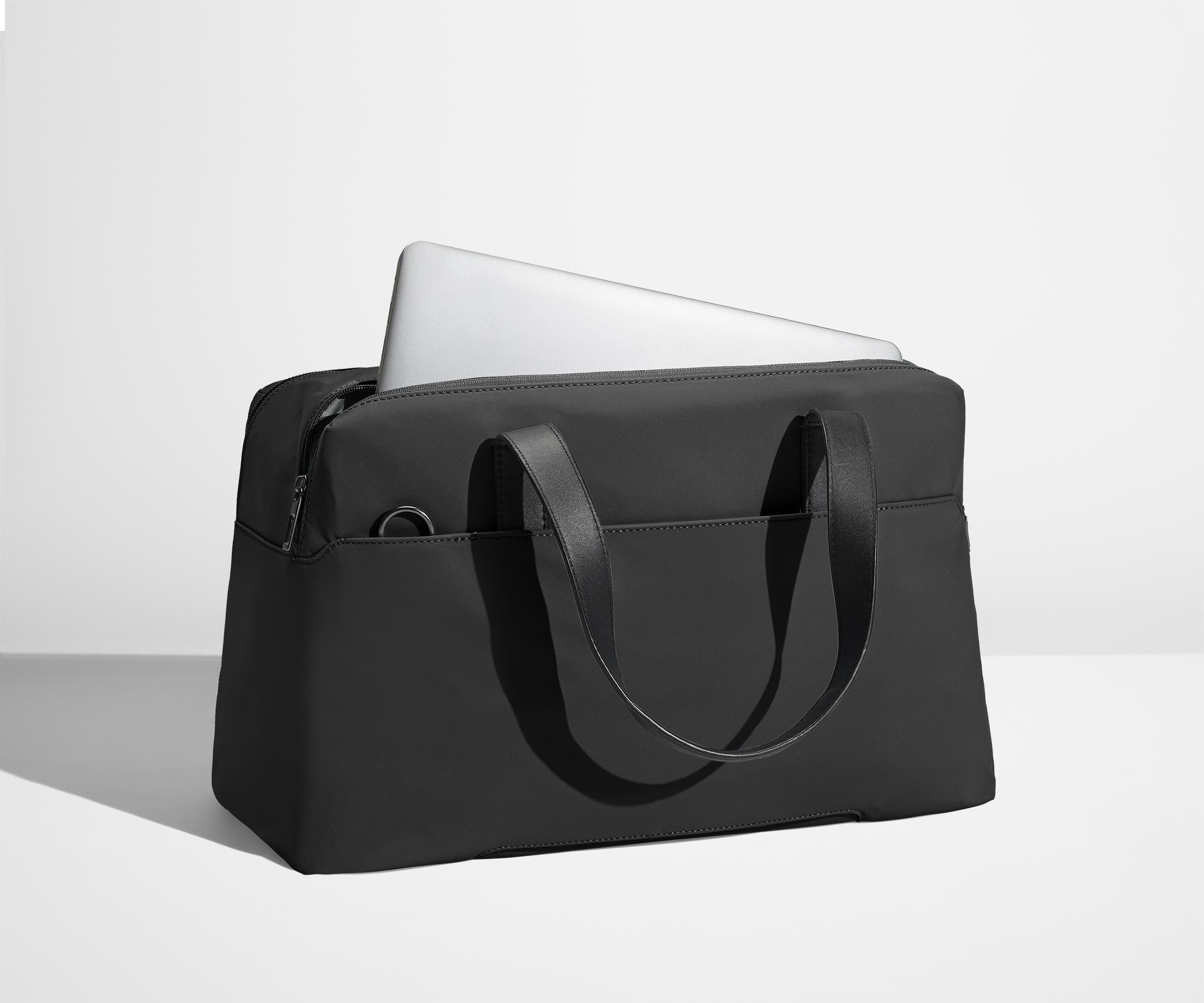 away-the-overnight-bag-sac-voyage-noir-jet-black image 4