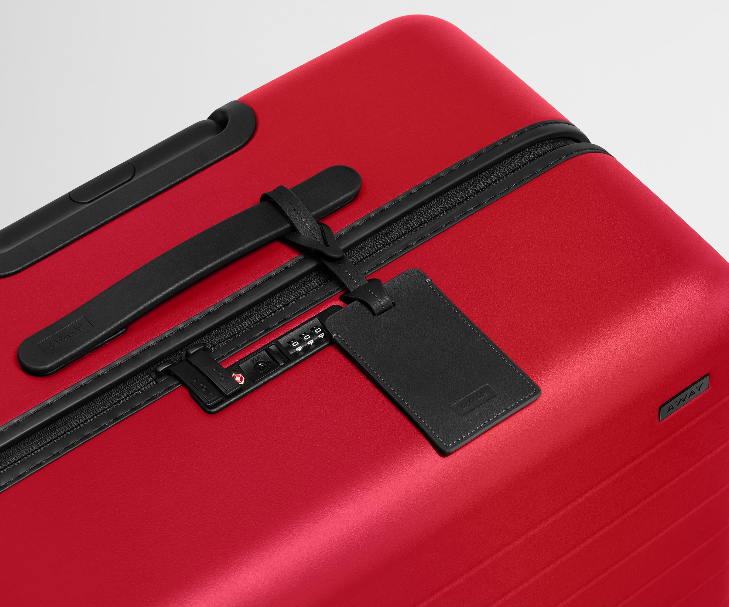 away-the-large-valise-soute-rigide-cherry-red image 7