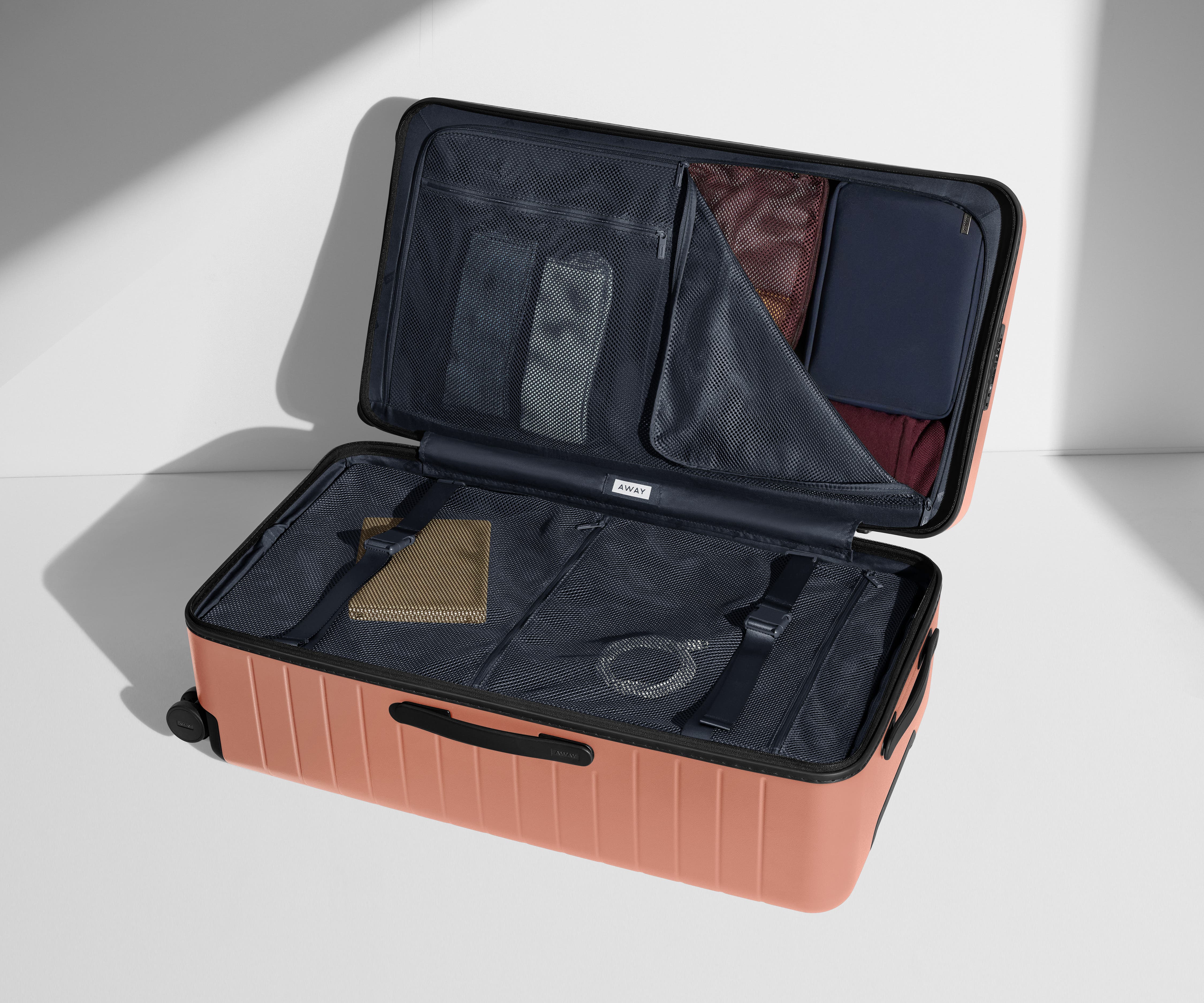 away-trunk-valise-soute-clay-pink-grande-capacit image 5