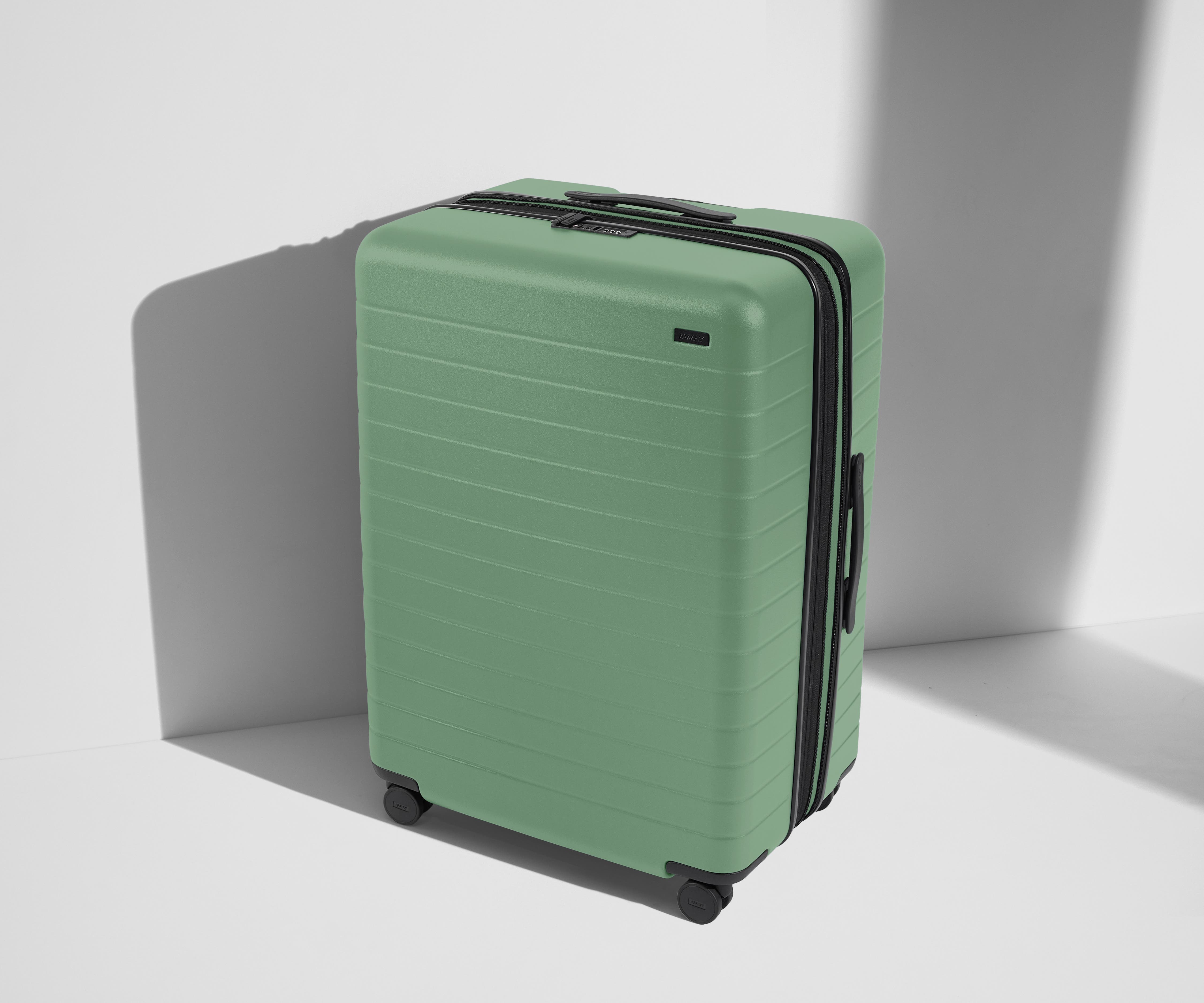 away-large-flex-valise-soute-vert-sea-green-extensible image 1