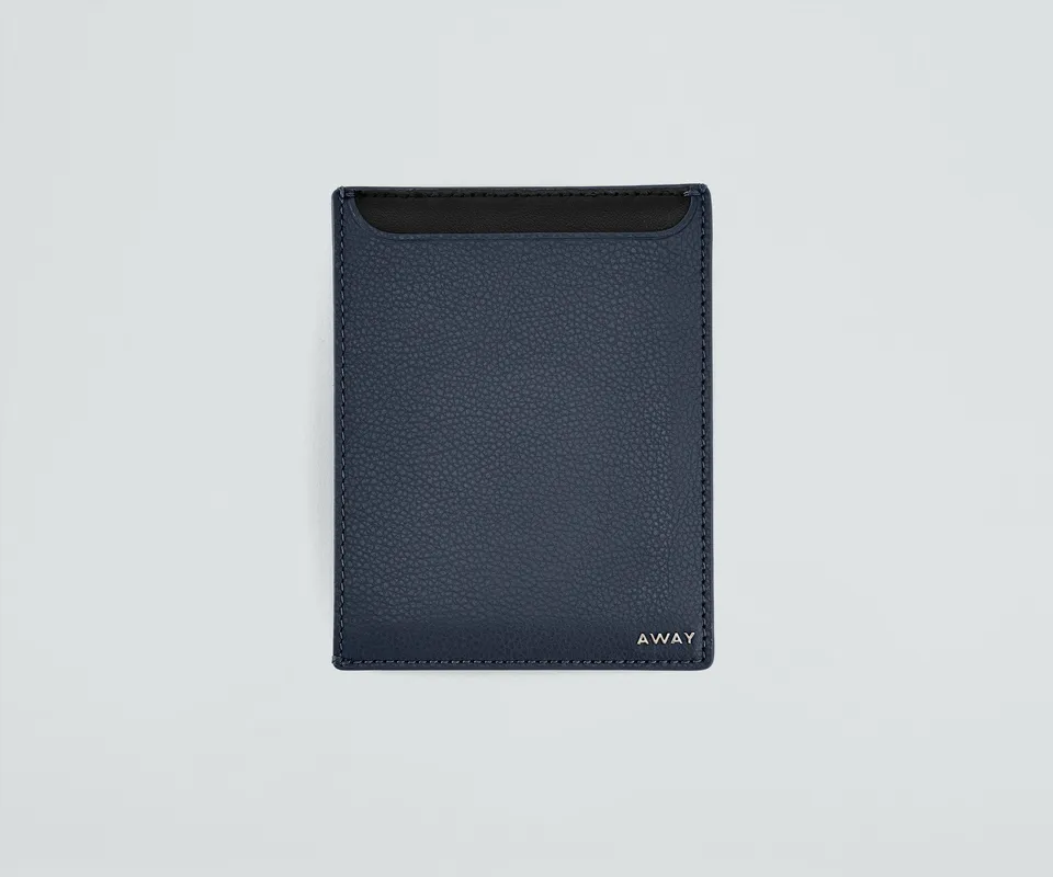 away-passport-wallet-porte-passeport-cuir-navy-blue image 1