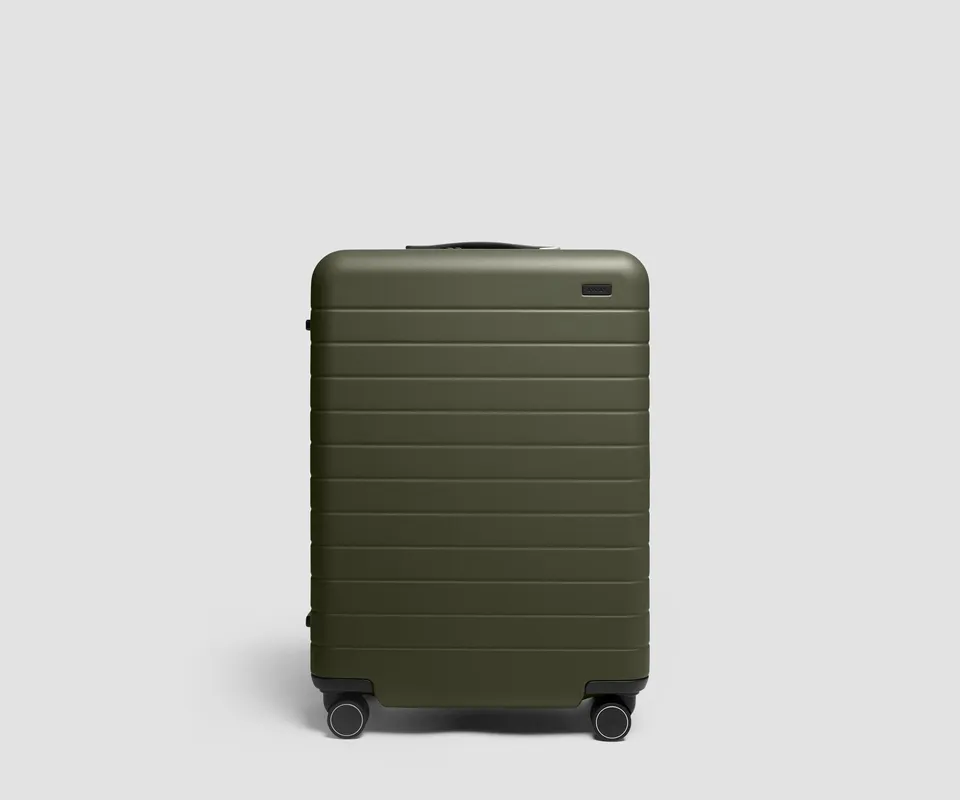 away-the-medium-3-valise-soute-verte-olive image 1