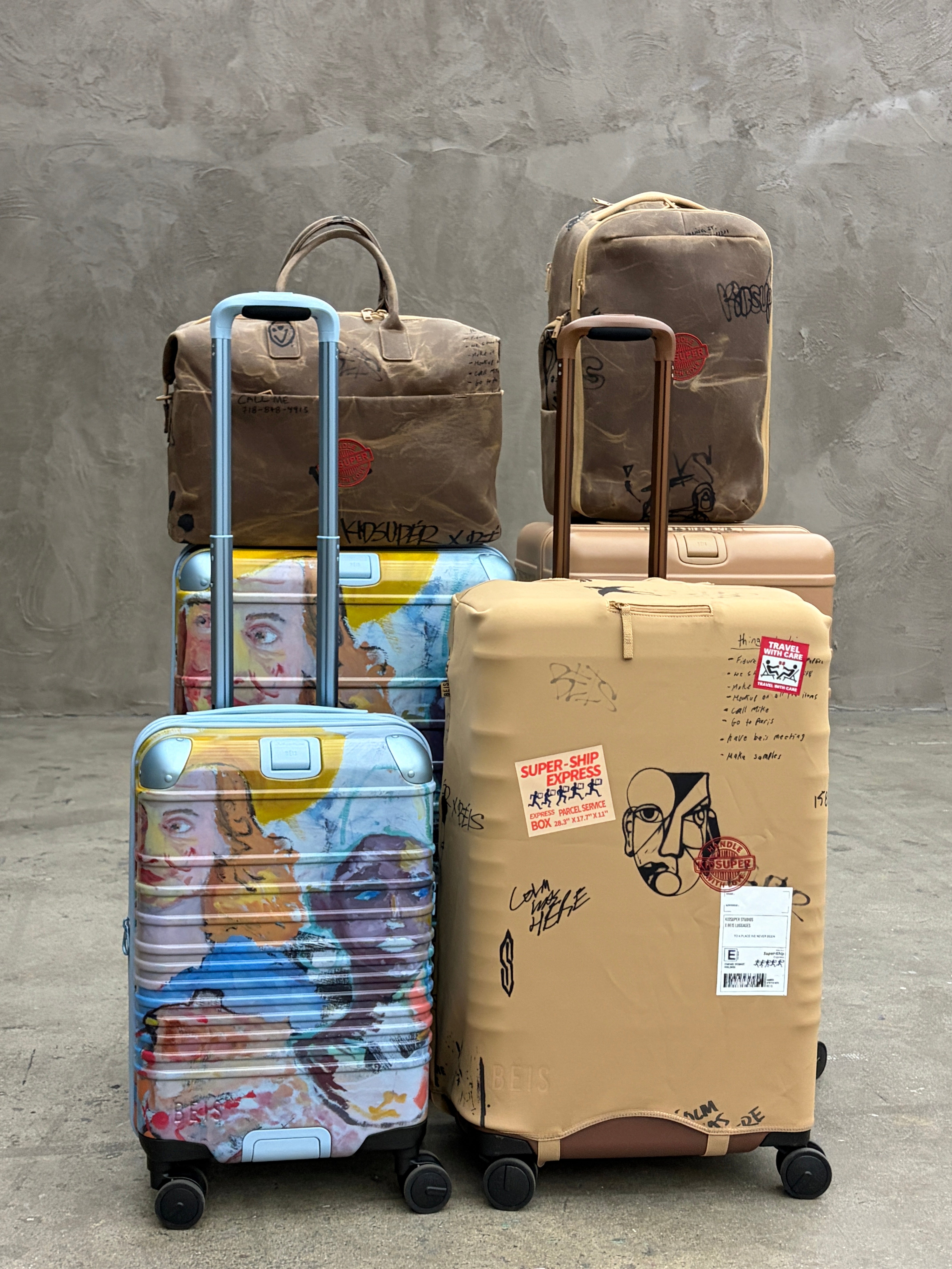 beis-x-kidsuper-housse-valise-hybrid-check-in-cargo-graffiti image 3