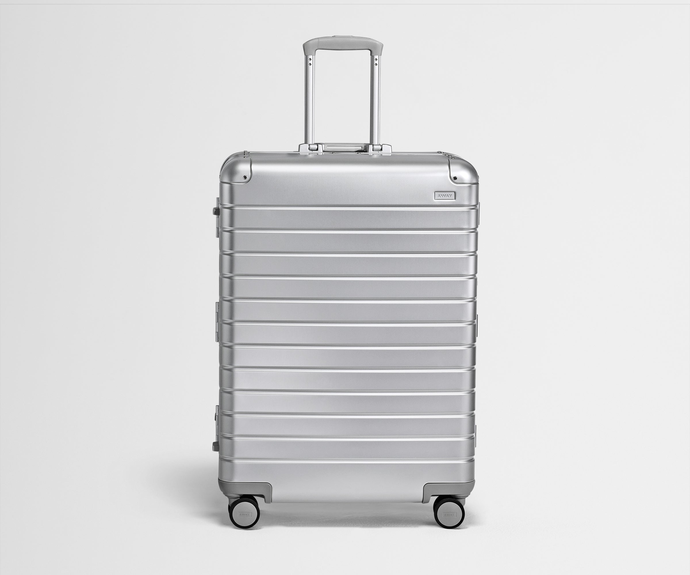away-the-large-aluminum-valise-soute-noir-onyx image 2