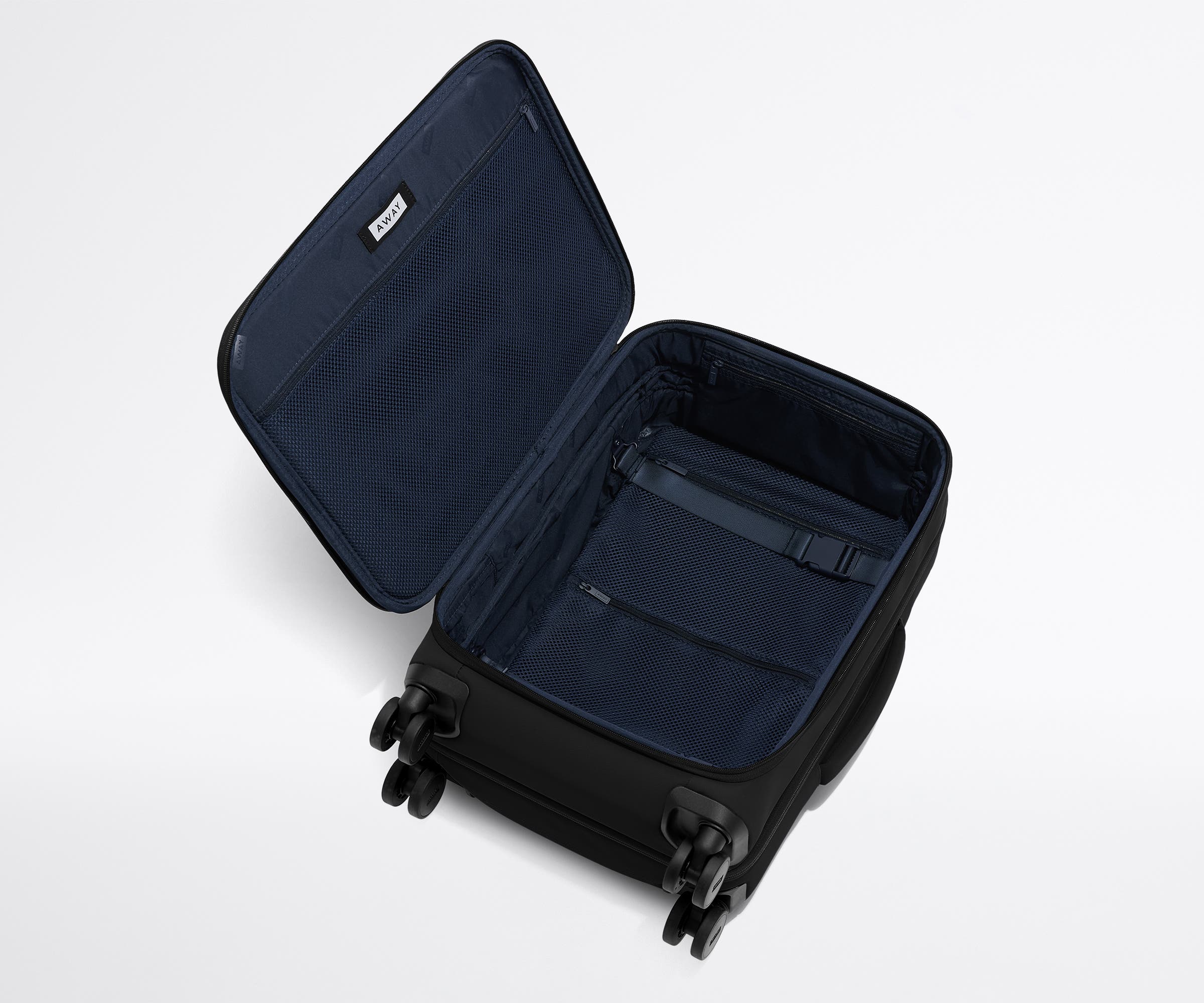 away-softside-carry-on-valise-cabine-jet-black-extensible image 8