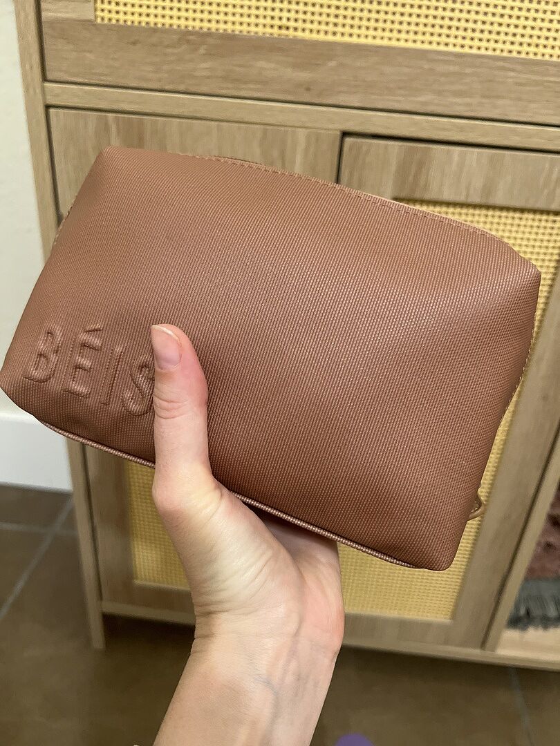 Légère