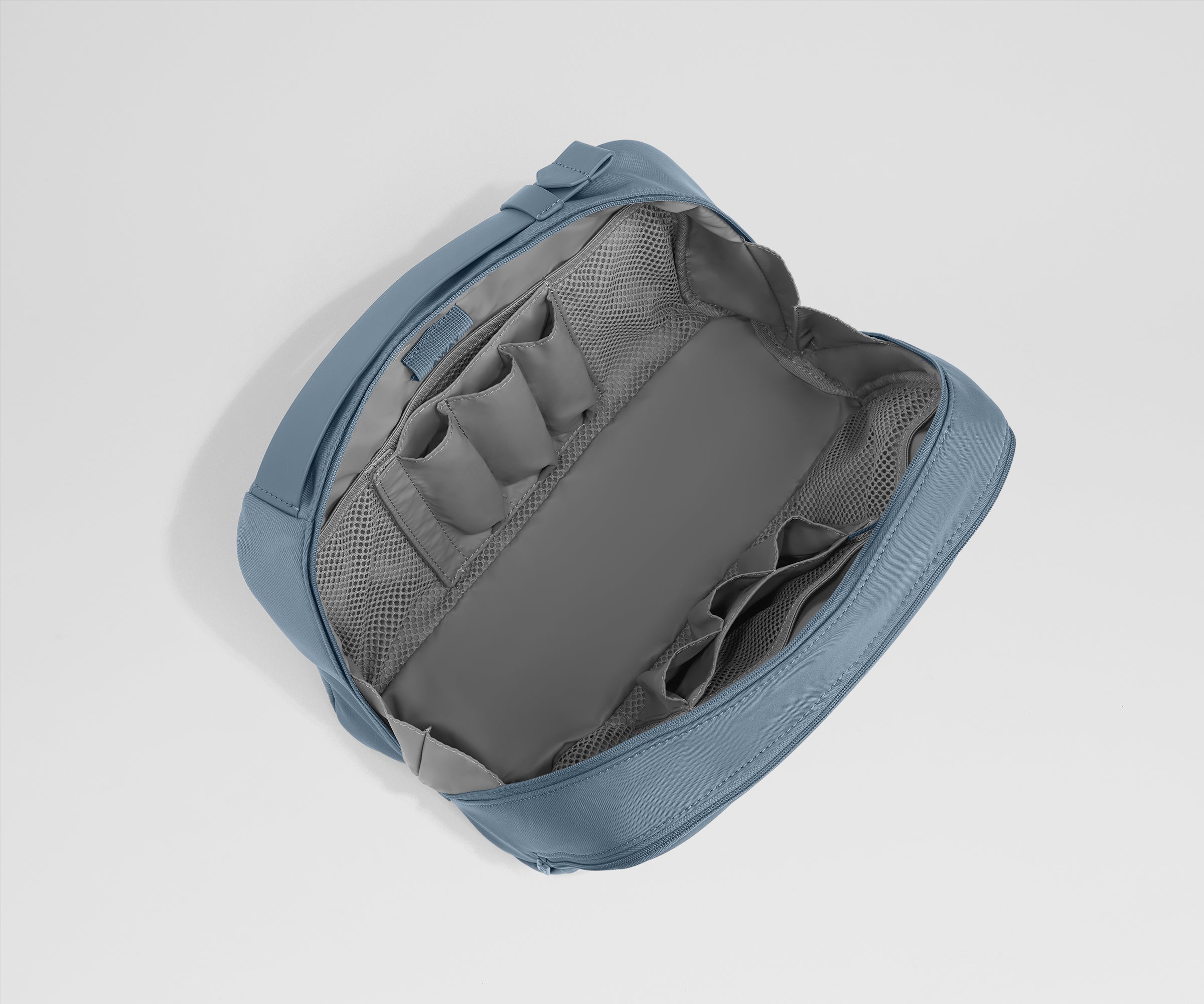 away-toiletry-bags-trousse-de-toilette-xl-coast-blue-grande image 2