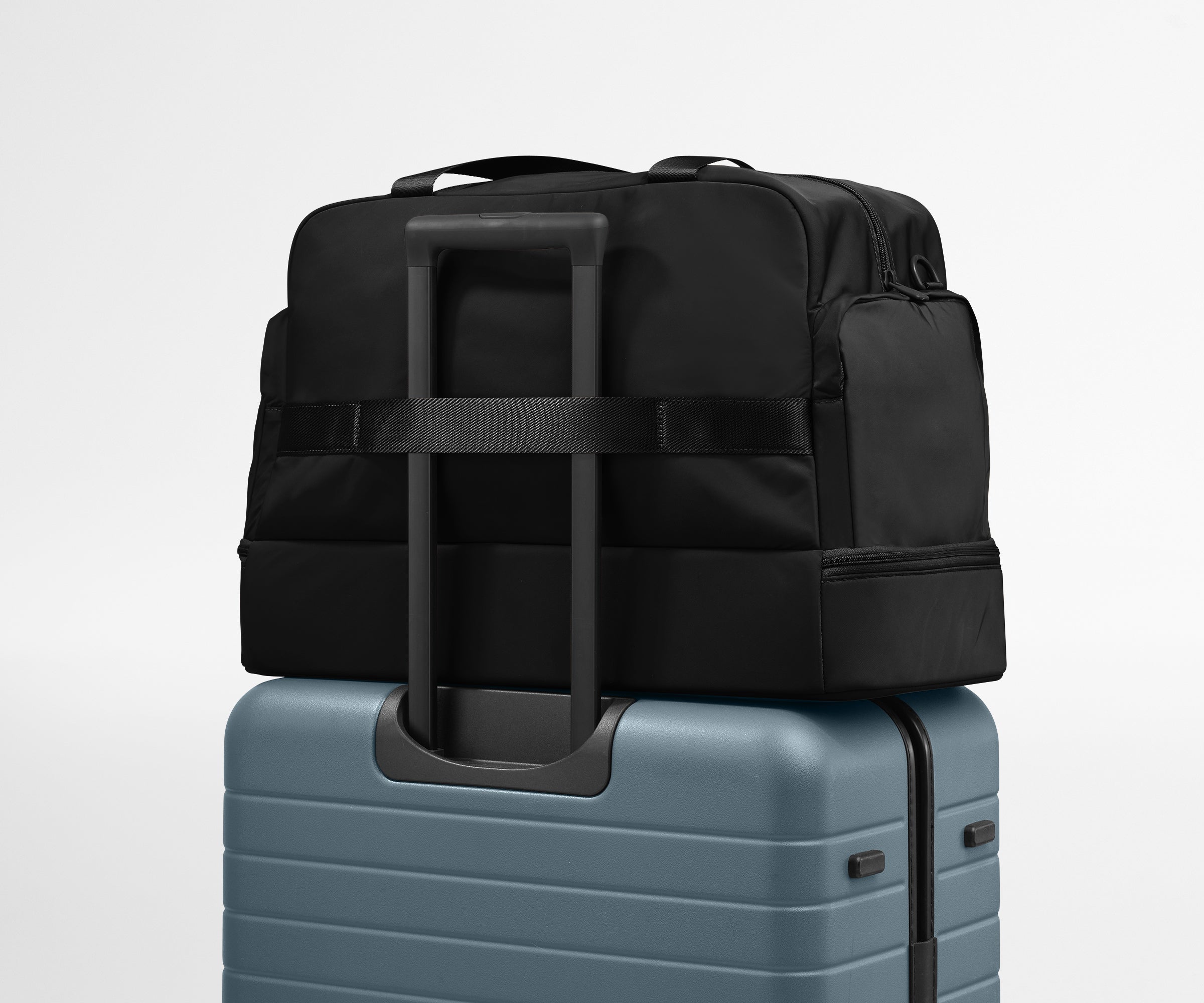 away-featherlight-weekender-sac-voyage-44l-jet-black image 8