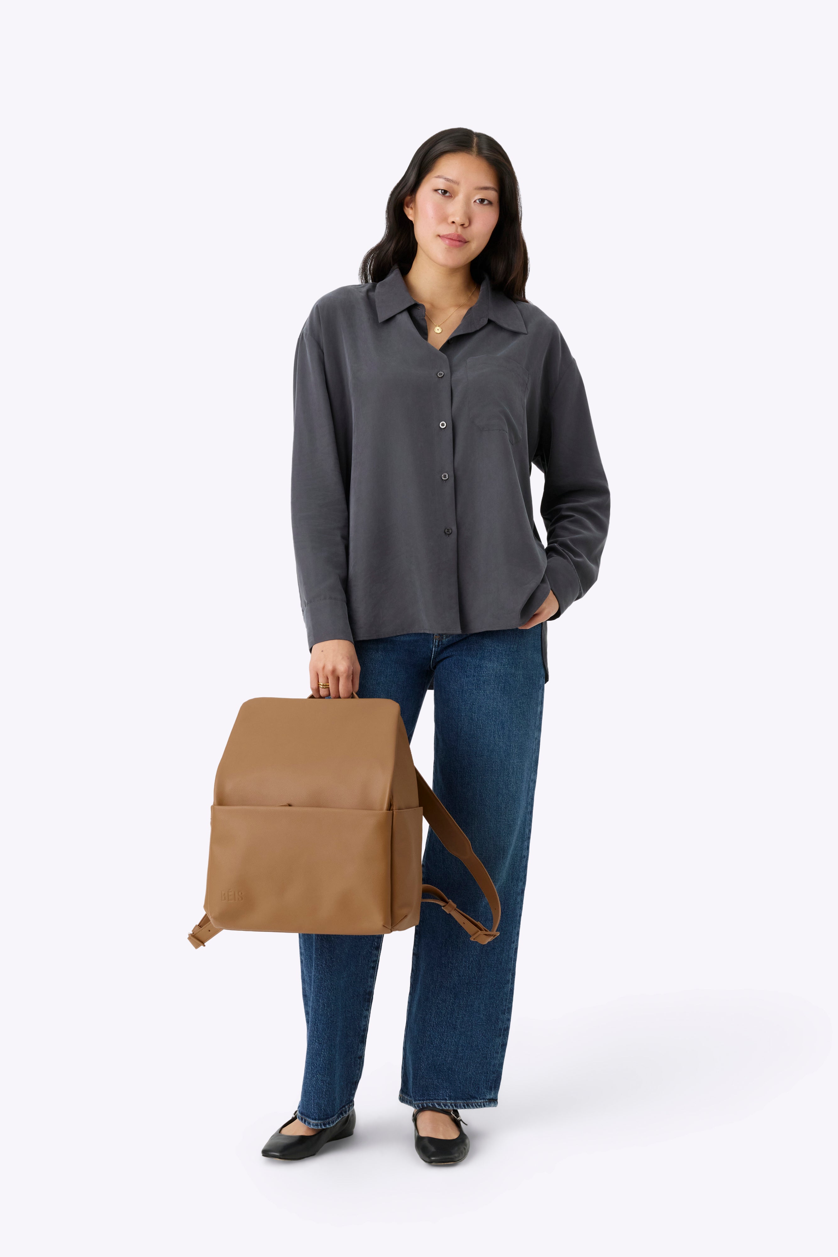 beis-everyday-diaper-sac-dos-langer-camel-vegan image 8