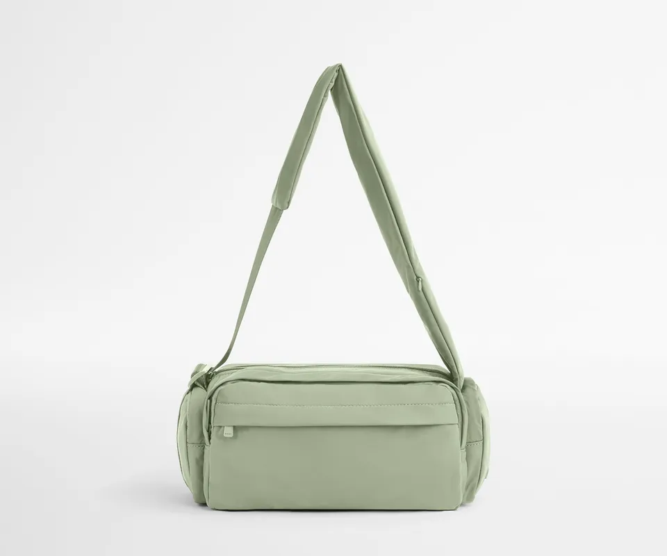 away-featherlight-cargo-pack-sac-bandouli-re-vert-sauge image 1