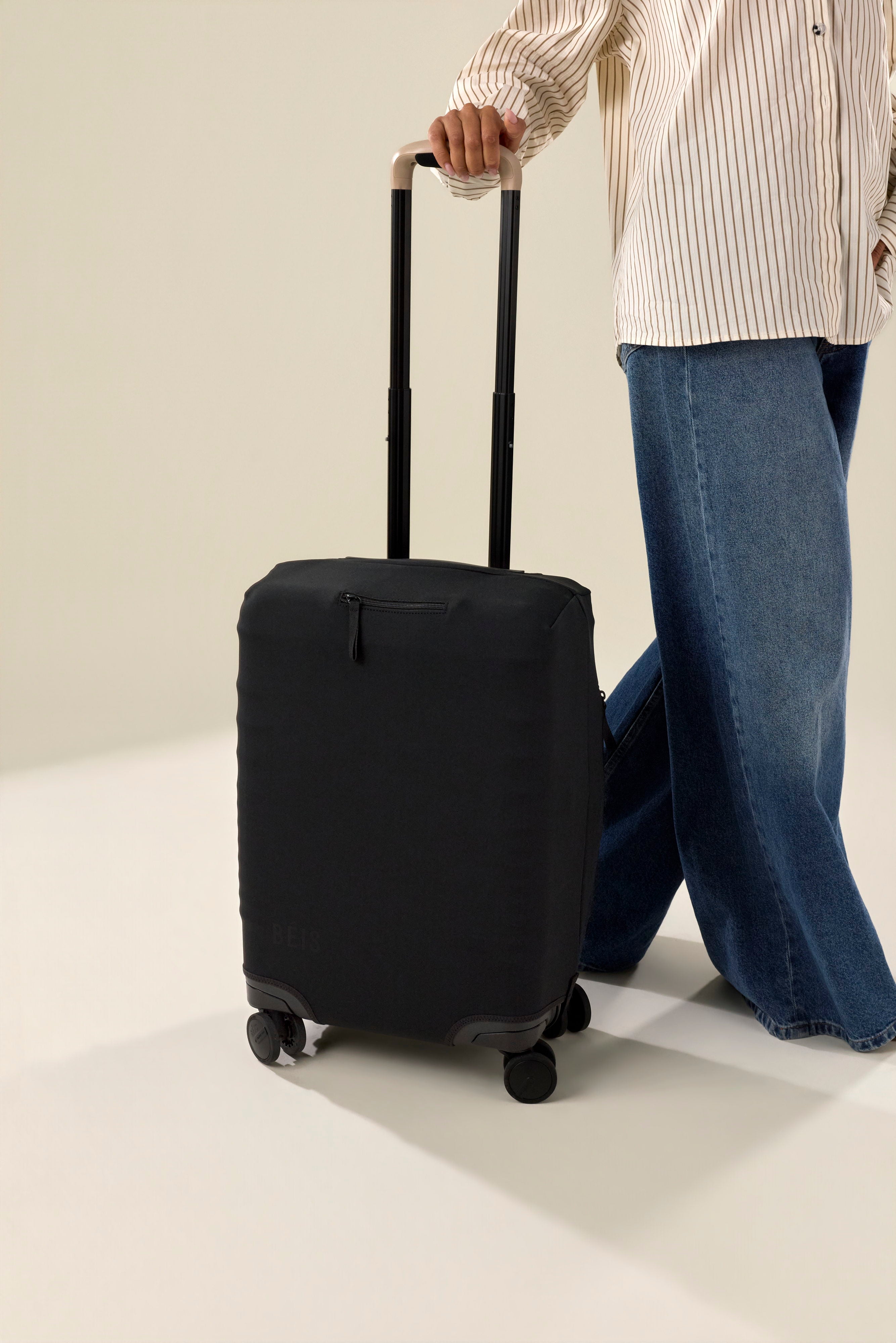 beis-carry-on-housse-valise-noire-lavable-cabine image 2