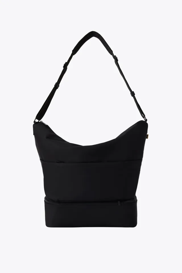 beis-weekender-crescent-sac-week-end-noir-personnalis image 1