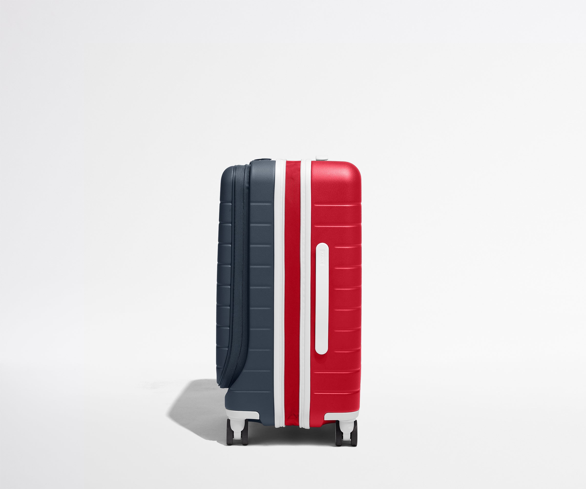 away-topside-bigger-carry-on-valise-cabine-bleu-extensible image 3