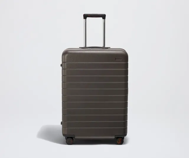 away-the-medium-valise-soute-marron-espresso-coque-dure image 1