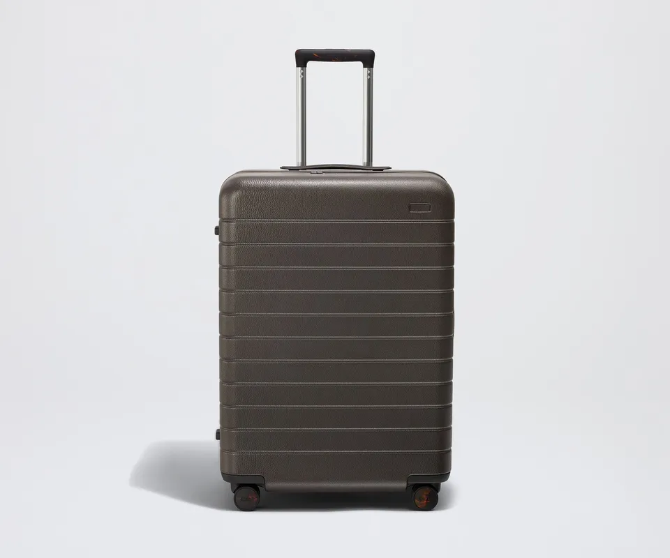 away-the-medium-valise-soute-marron-espresso-coque-dure image 1