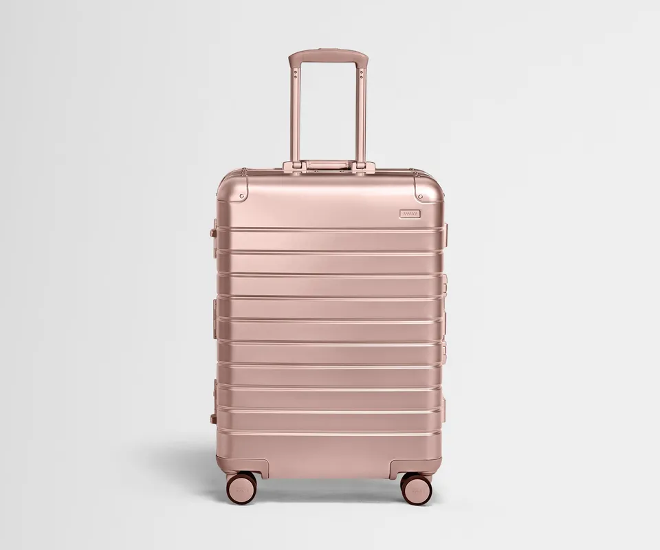 away-medium-valise-soute-aluminium-rose-gold-rigide image 1