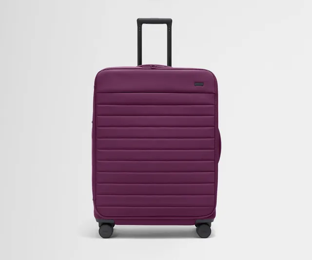 away-softside-large-valise-soute-violet-prune-extensible image 1